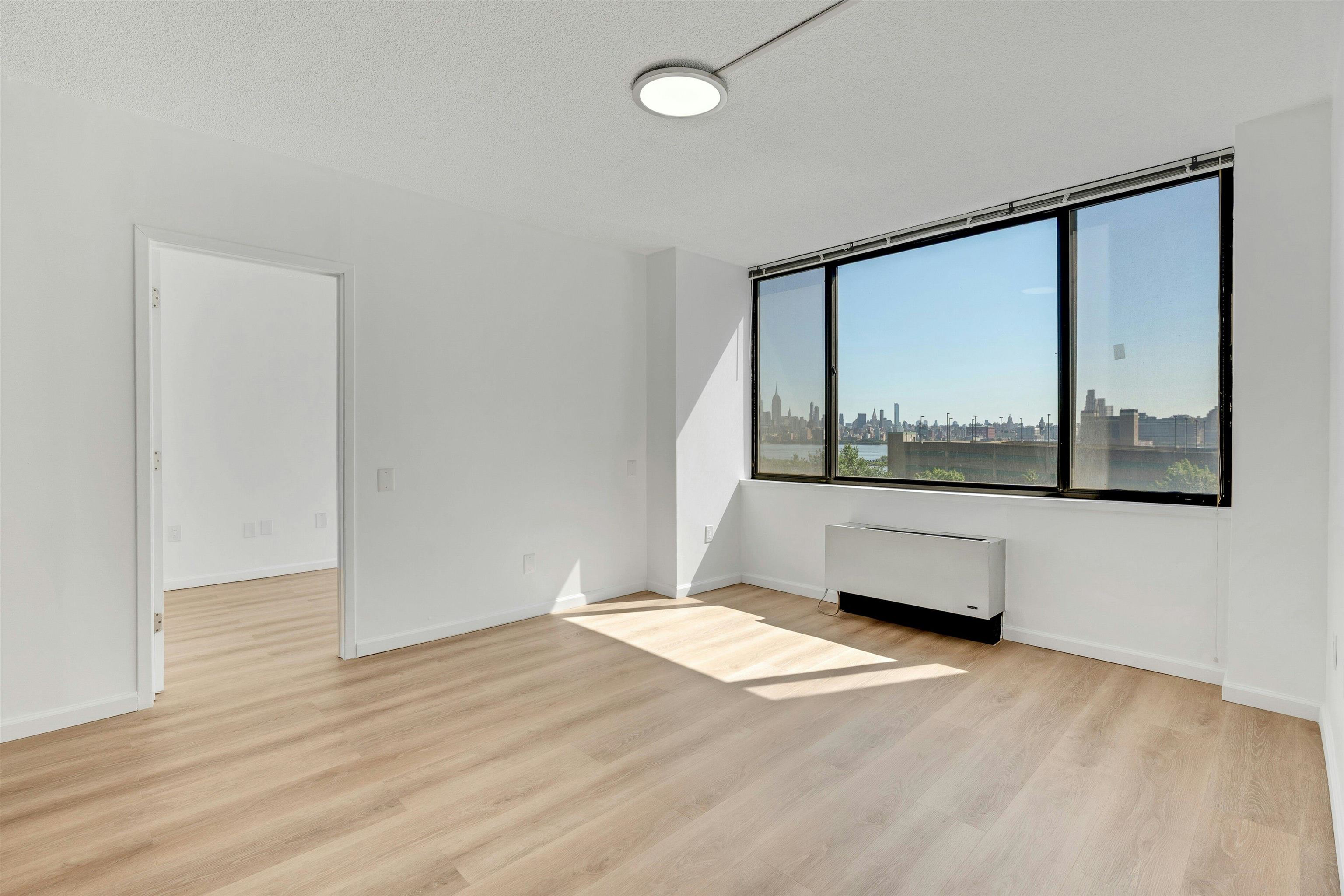 45 RIVER DR SOUTH Unit: 702