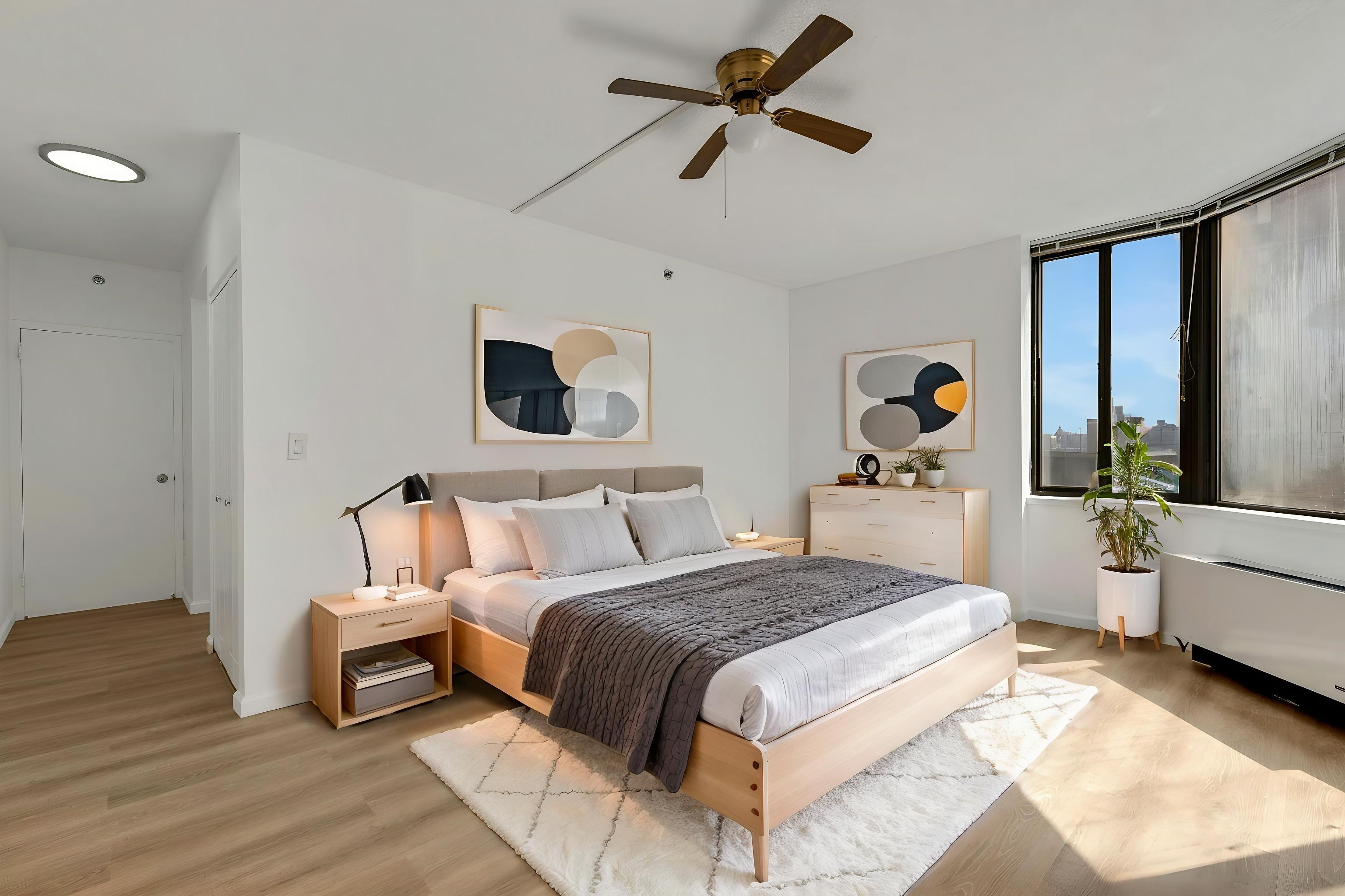 45 RIVER DR SOUTH Unit: 702