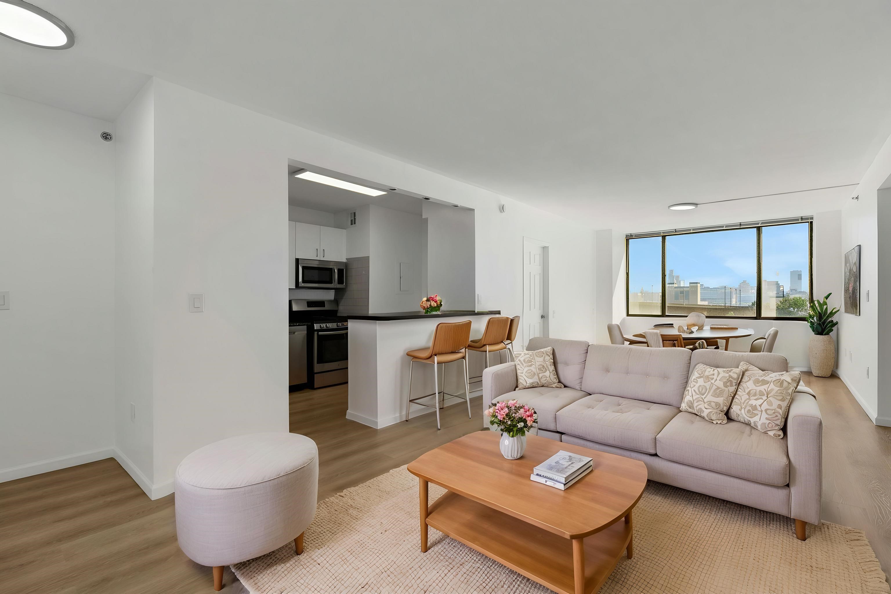 45 RIVER DR SOUTH Unit: 702