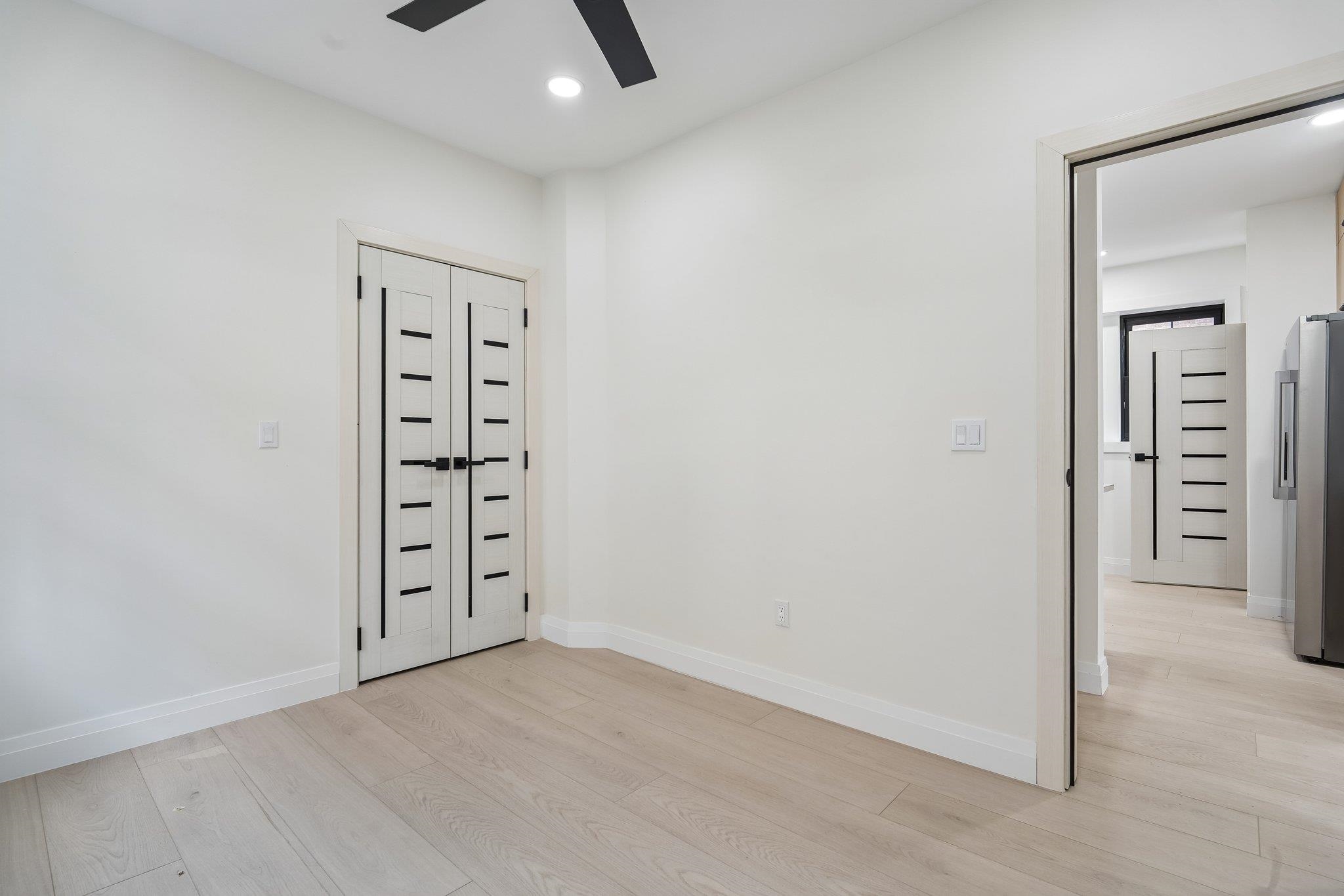 423 AURORA AVE Unit: 1