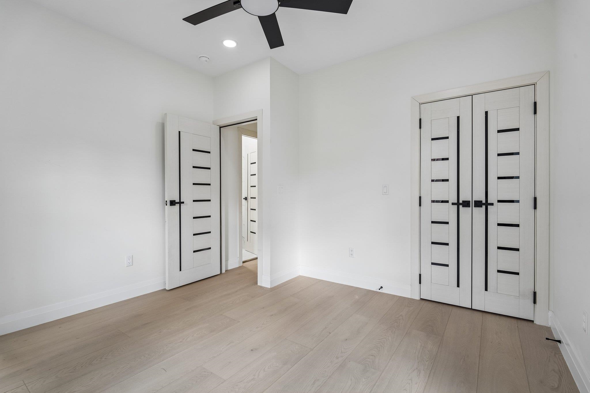 423 AURORA AVE Unit: 1