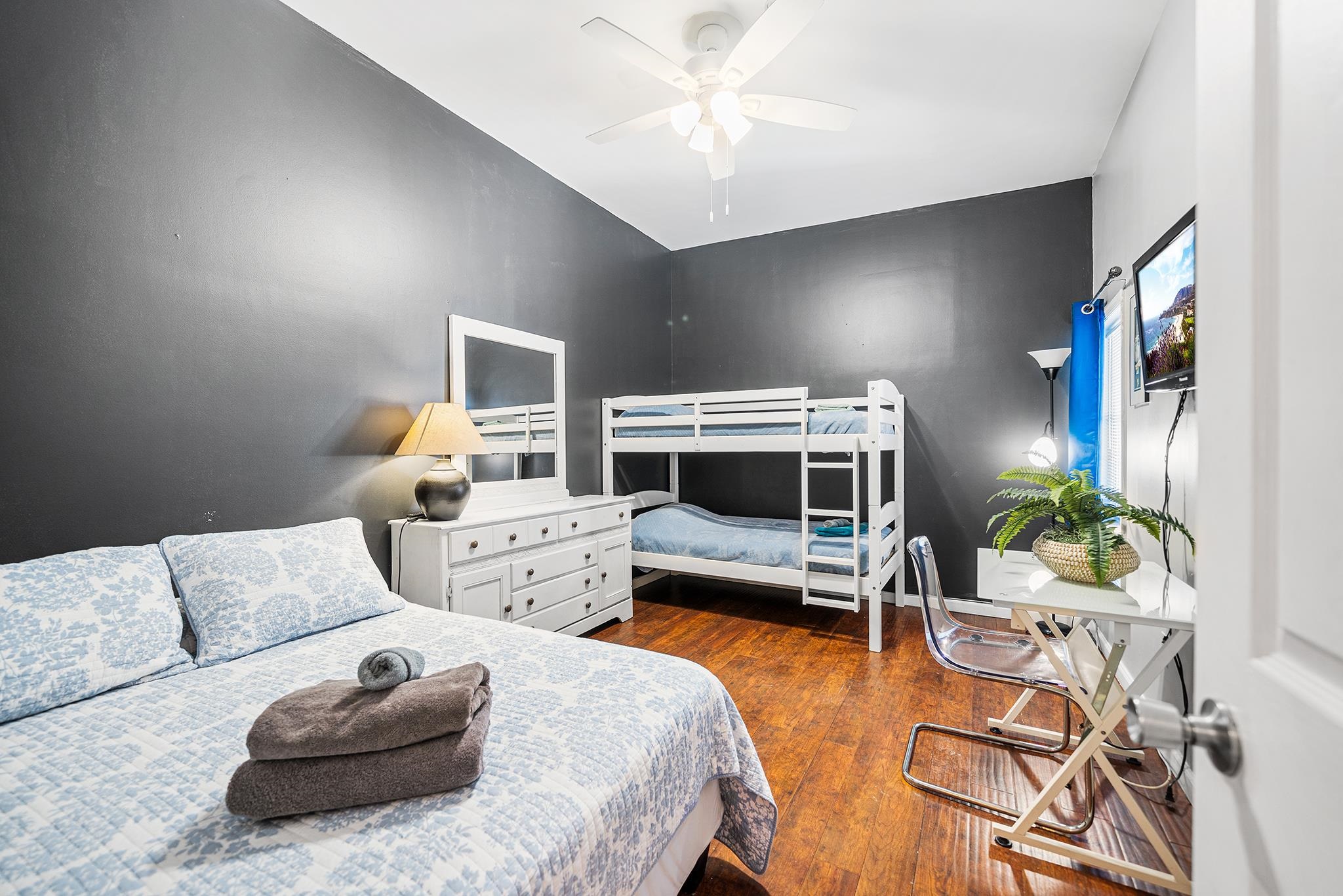 416 2ND ST