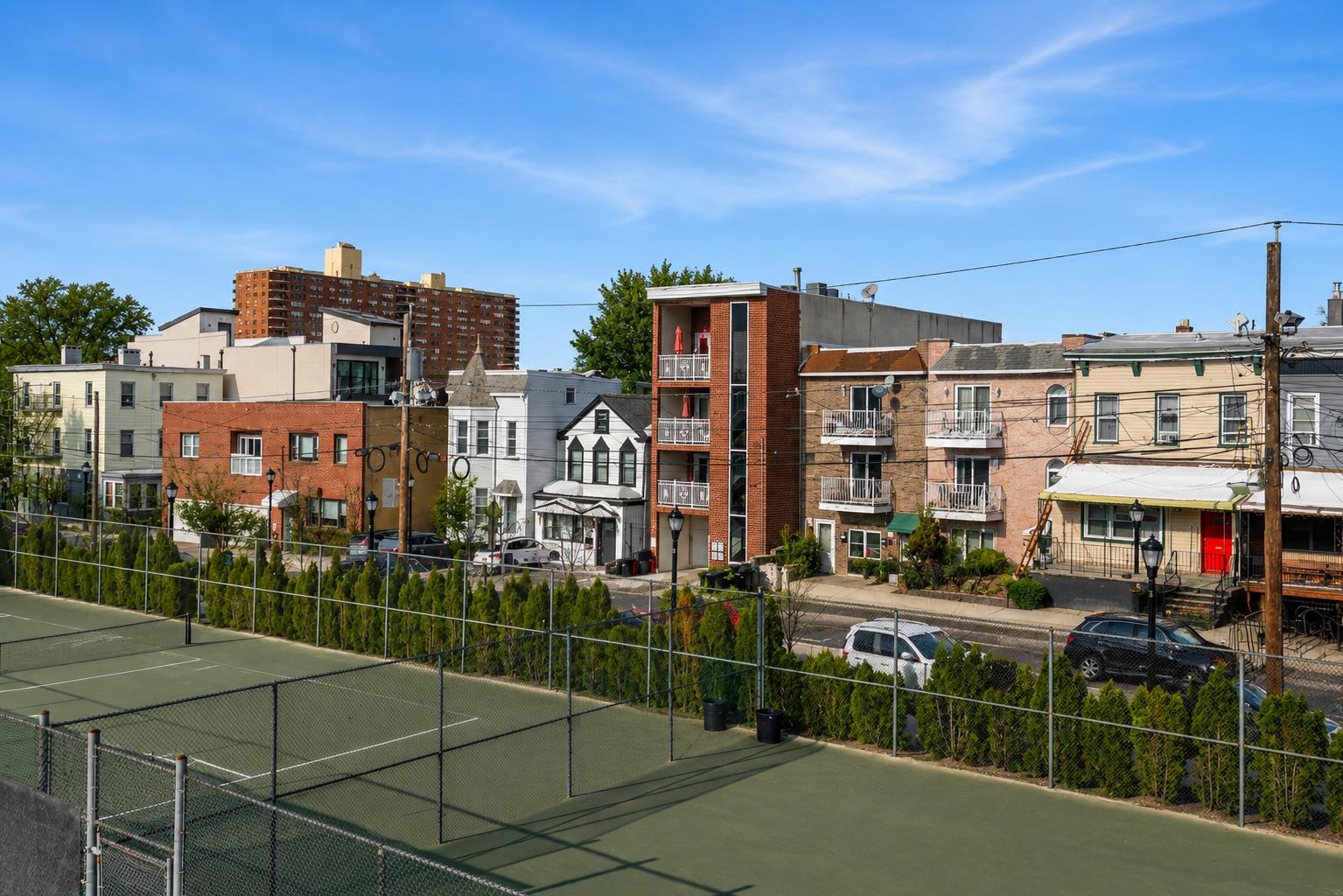 416 2ND ST
