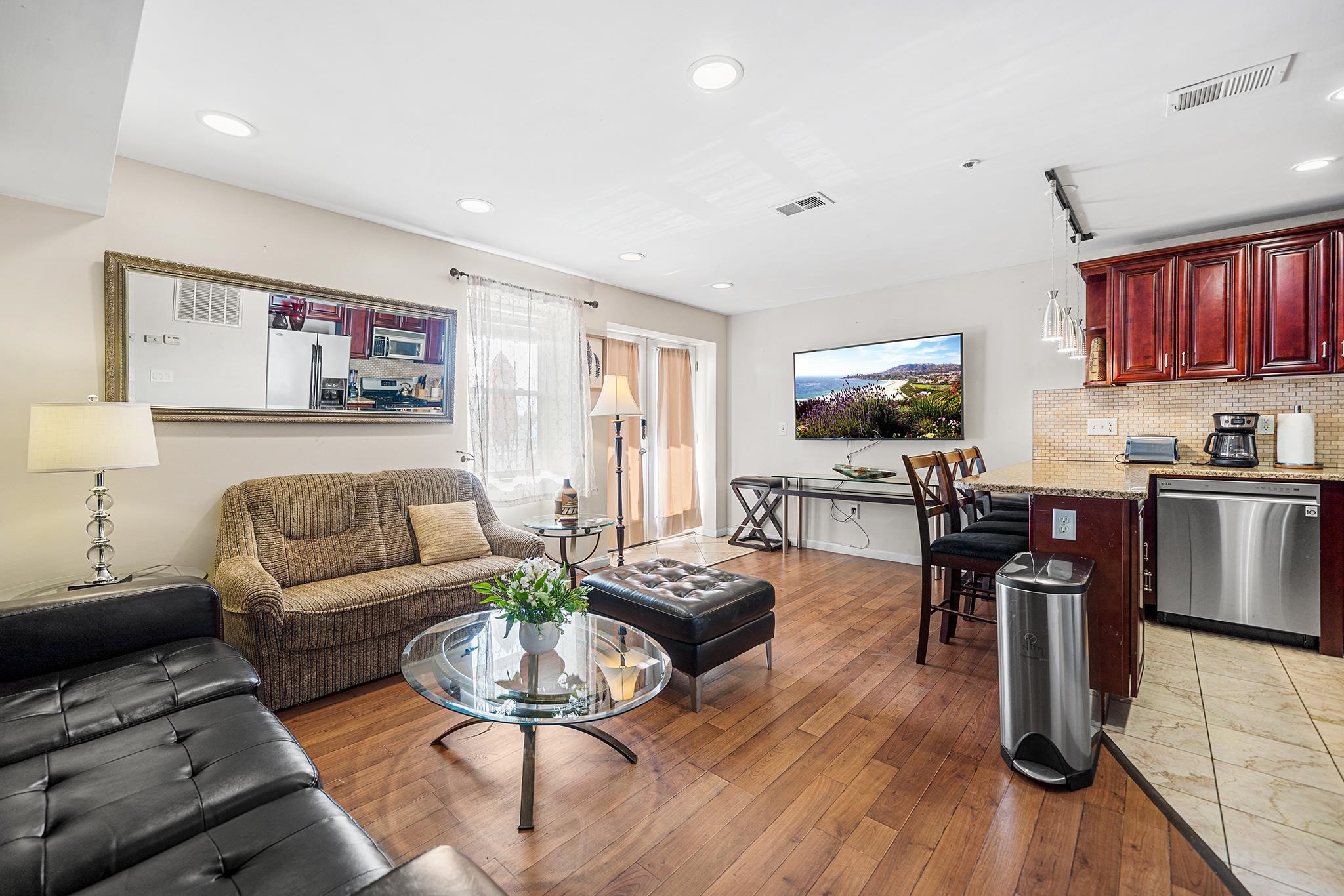 416 2ND ST
