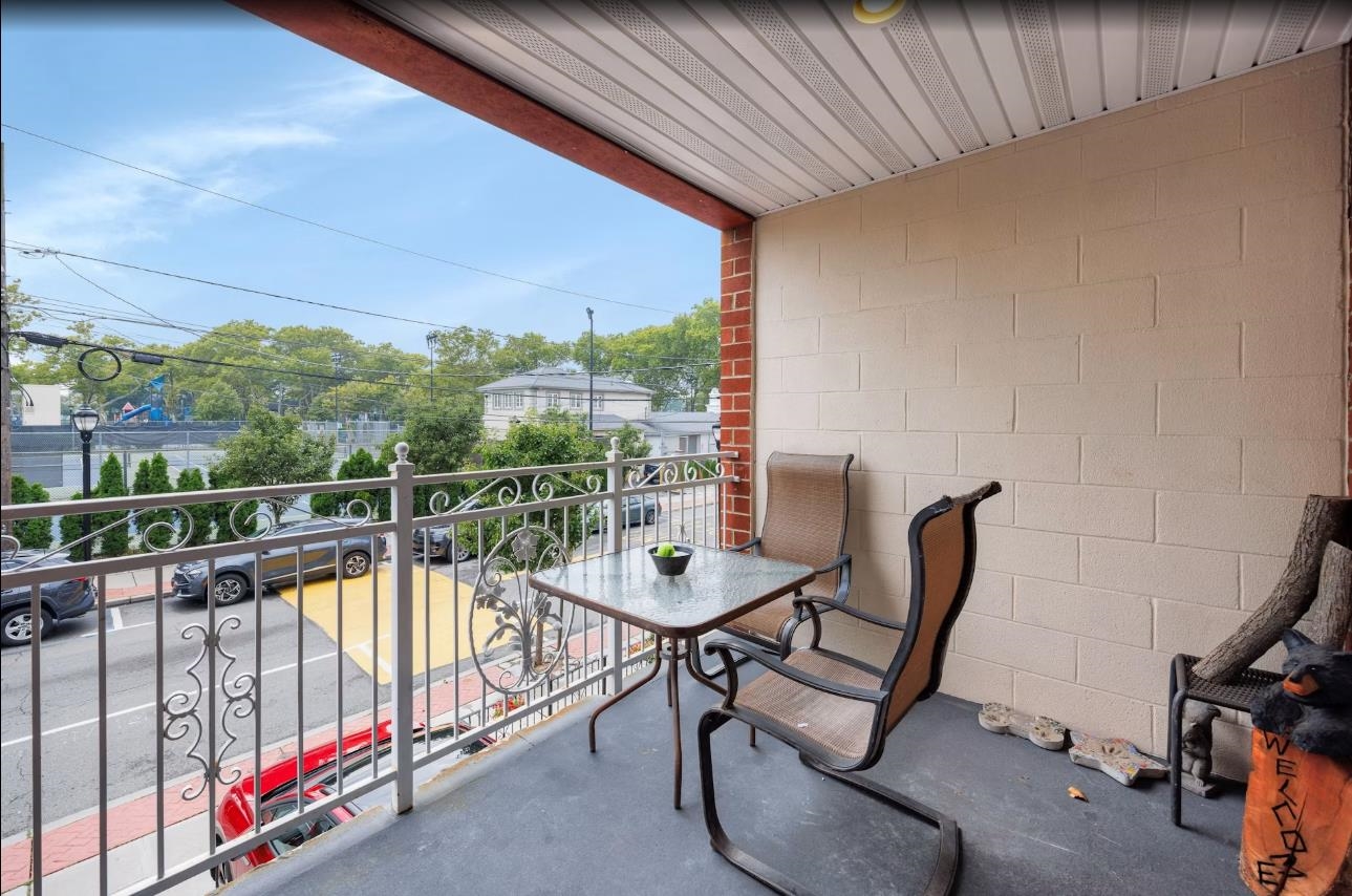 416 2ND ST Unit: 1