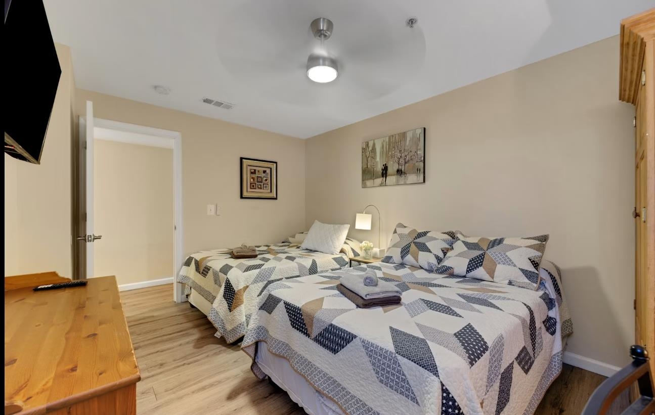 416 2ND ST Unit: 1