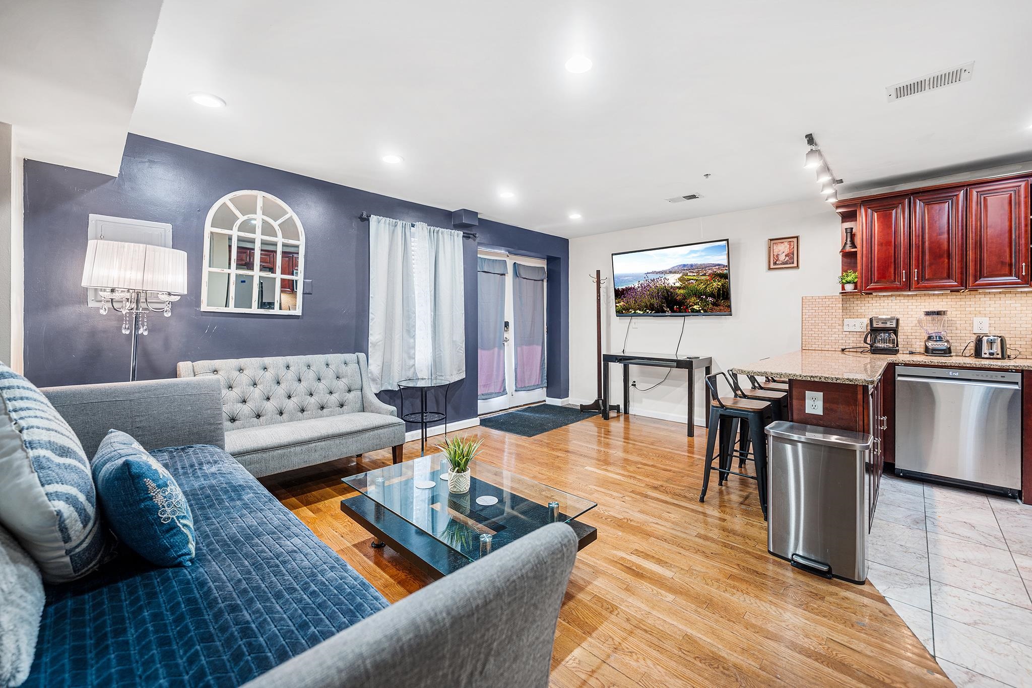 416 2ND ST Unit: 1