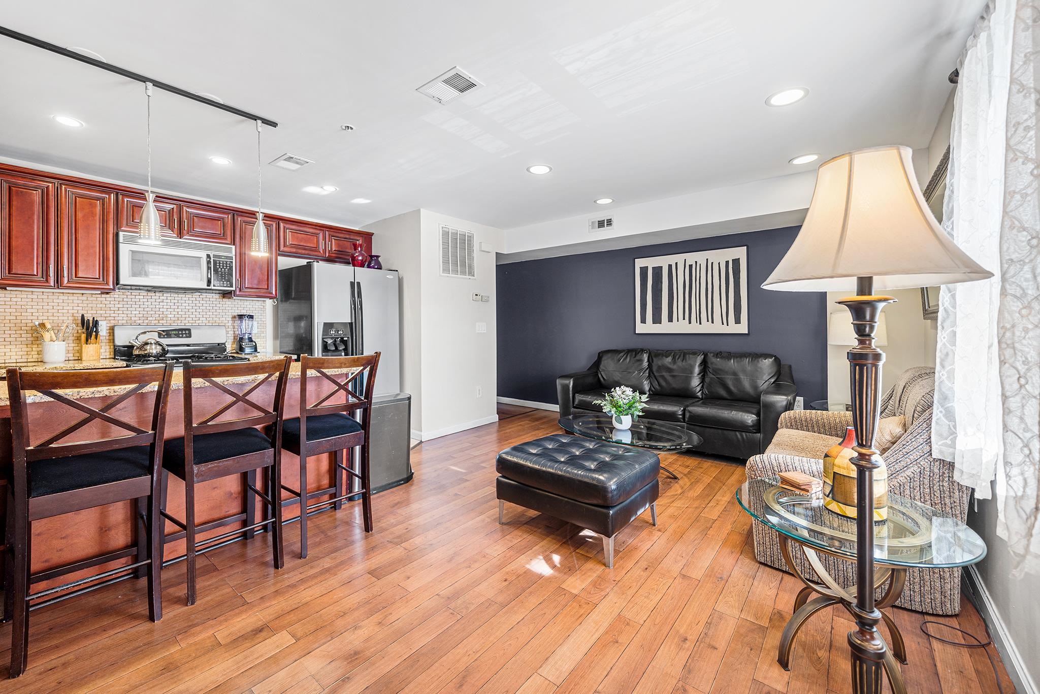 416 2ND ST Unit: 1