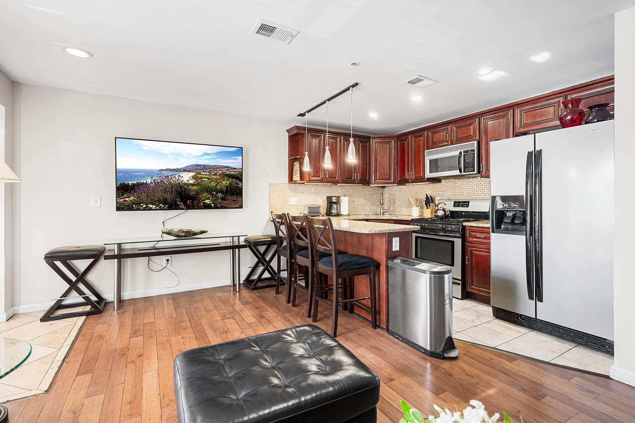 416 2ND ST Unit: 1