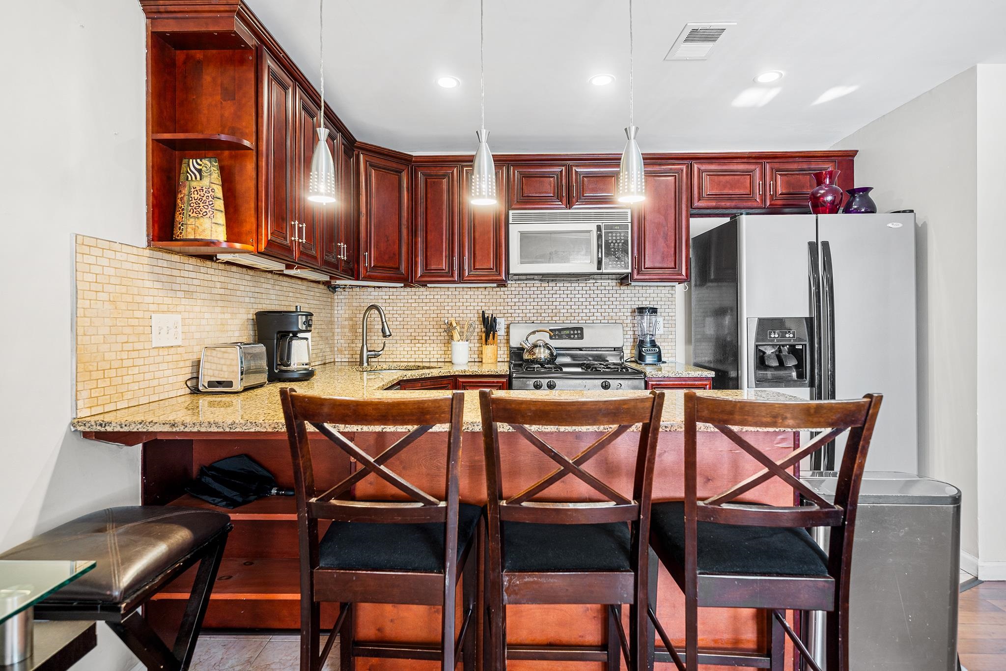 416 2ND ST Unit: 1