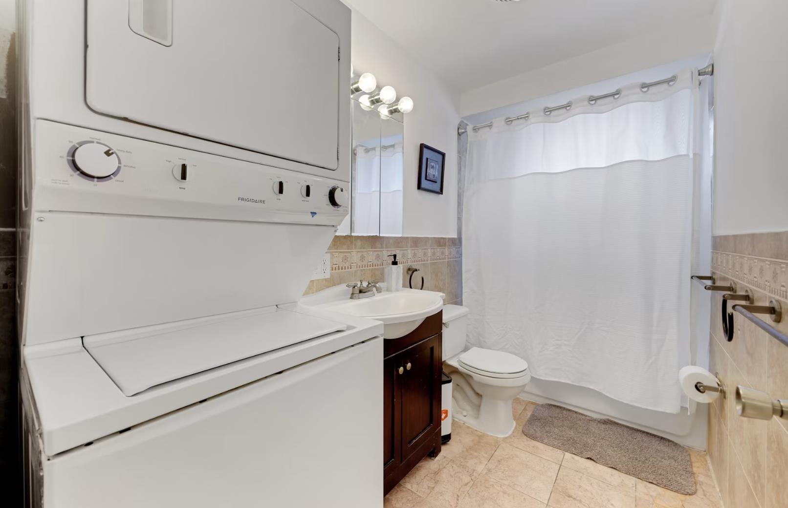 416 2ND ST Unit: 2
