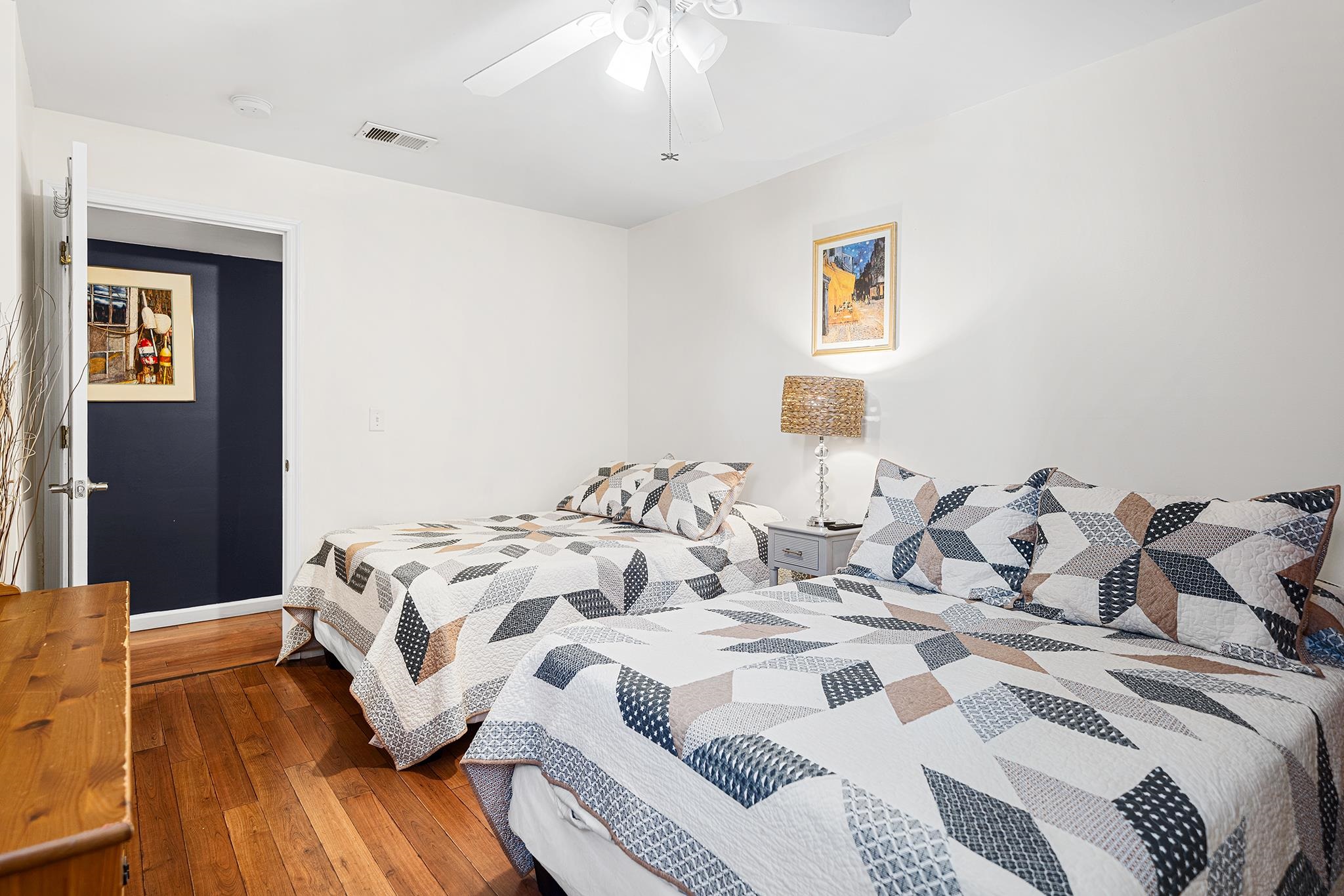 416 2ND ST Unit: 2