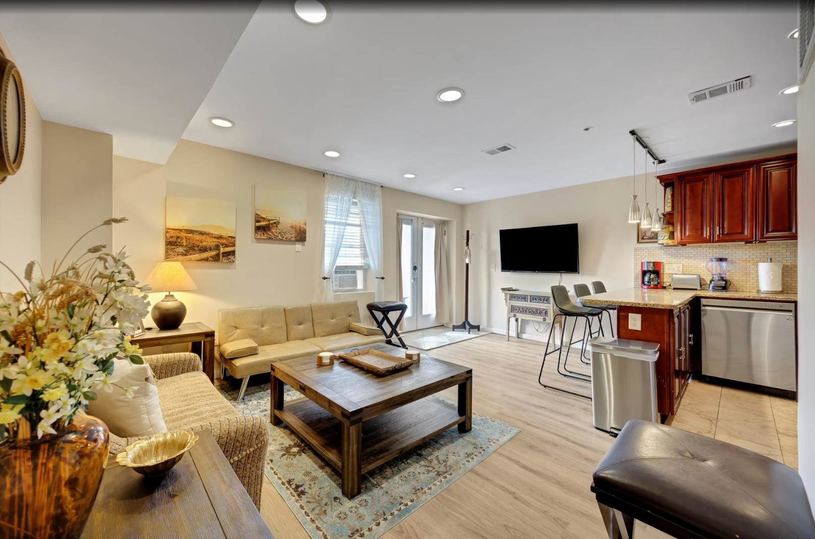 416 2ND ST Unit: 2