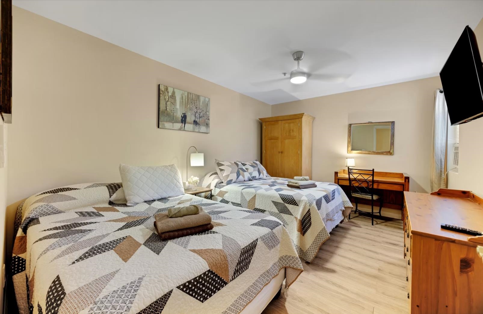 416 2ND ST Unit: 2