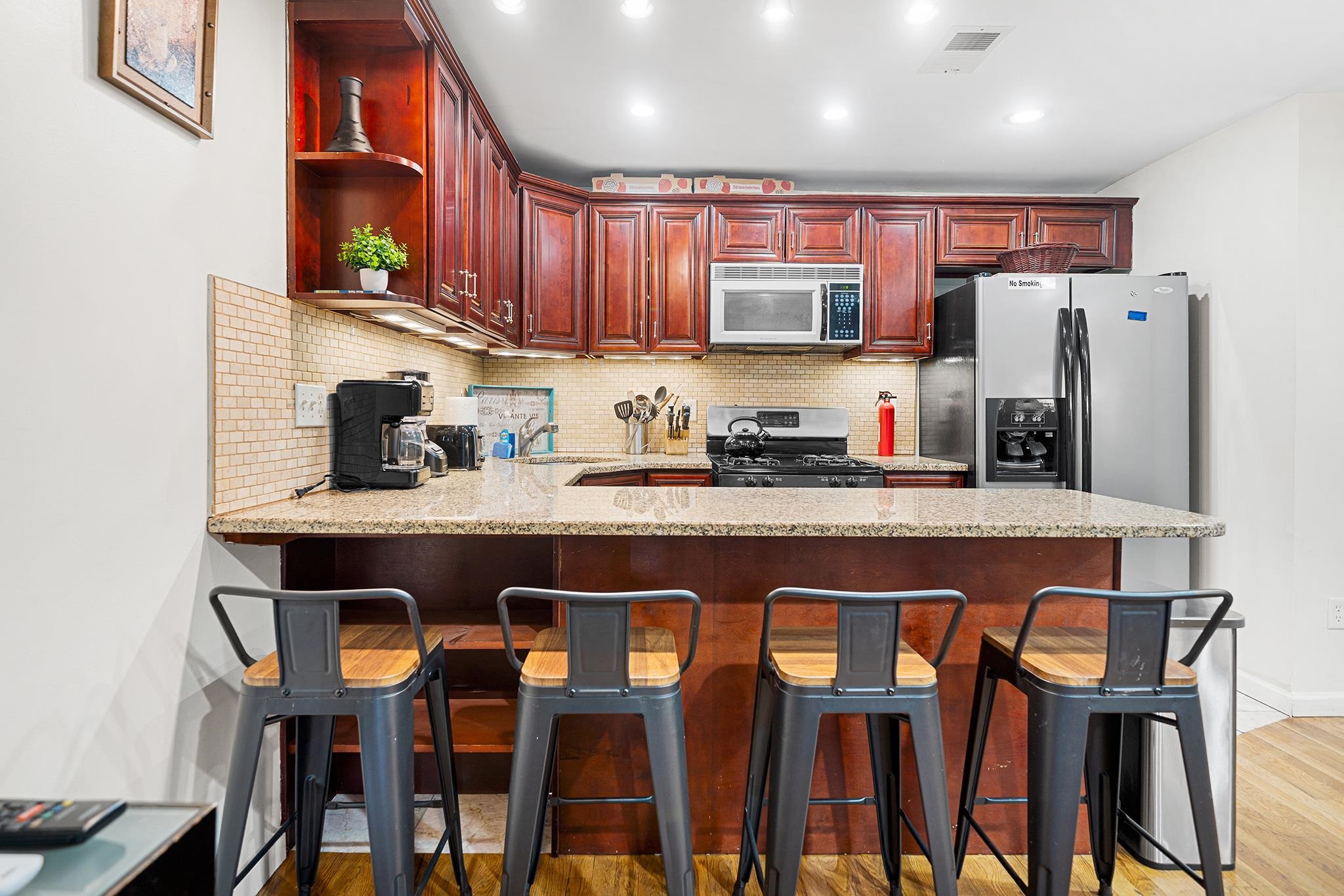 416 2ND ST Unit: 3