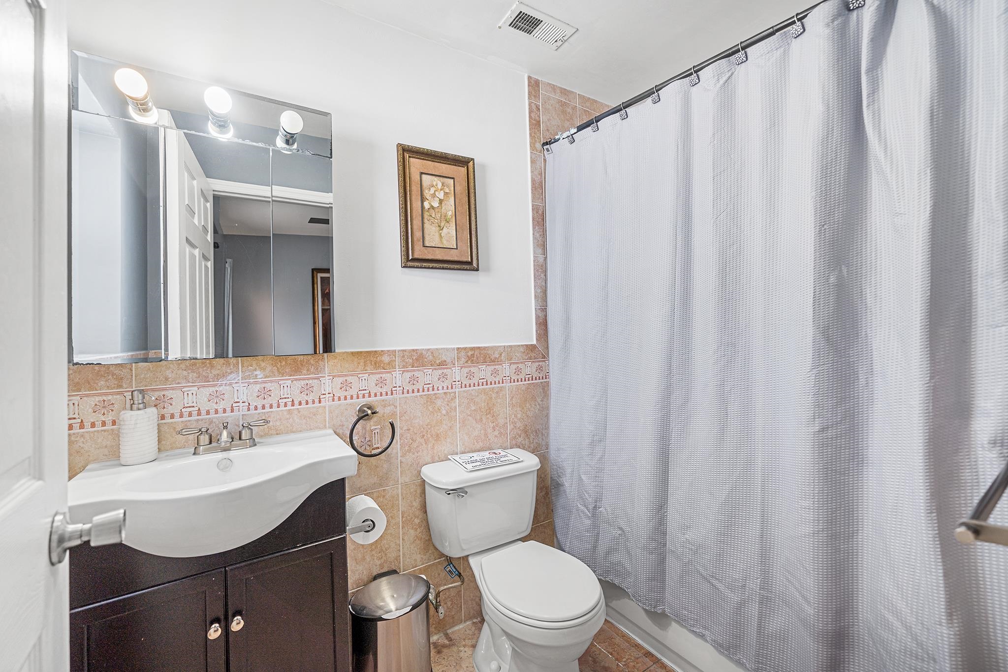 416 2ND ST Unit: 3