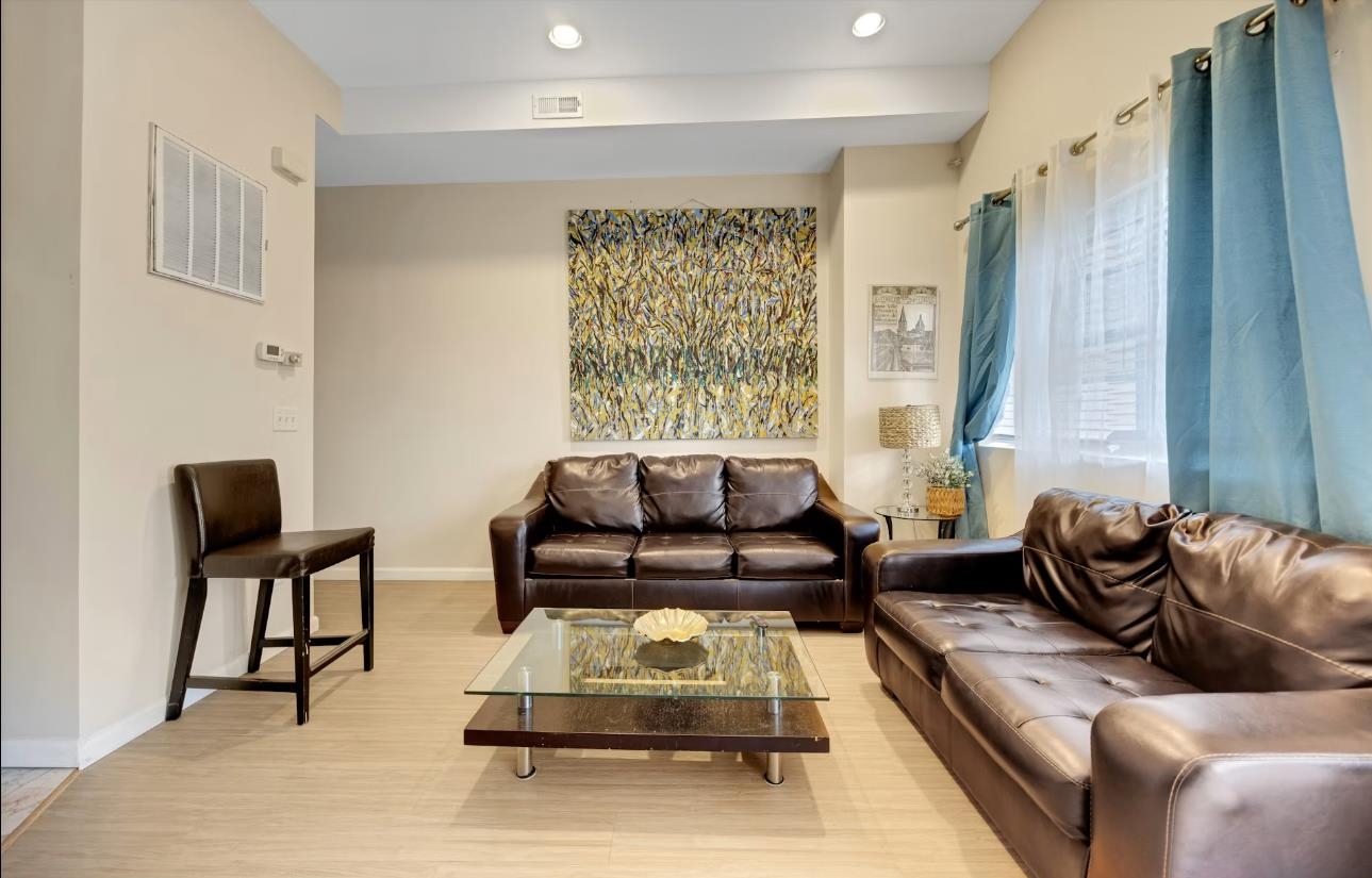 416 2ND ST Unit: 3