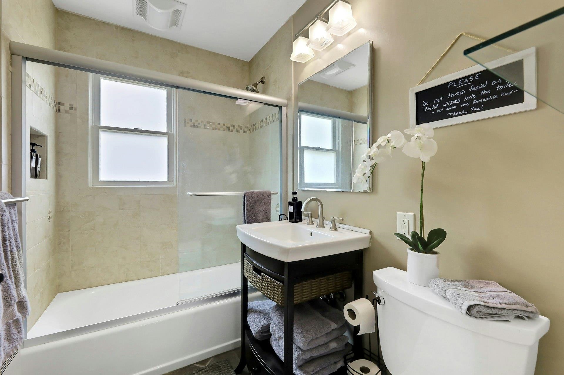 27 73RD ST Unit: 2