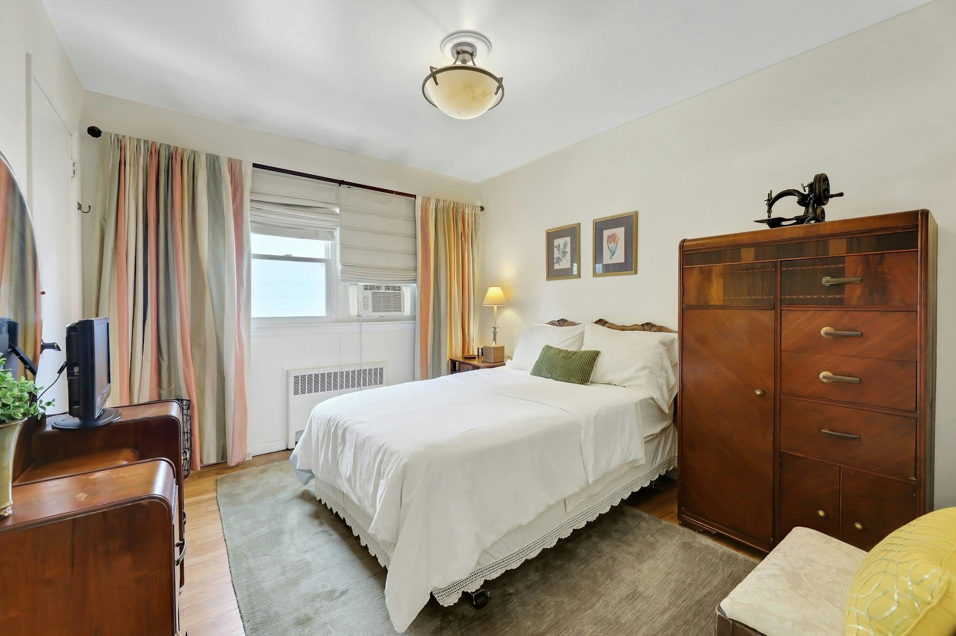 27 73RD ST Unit: 2