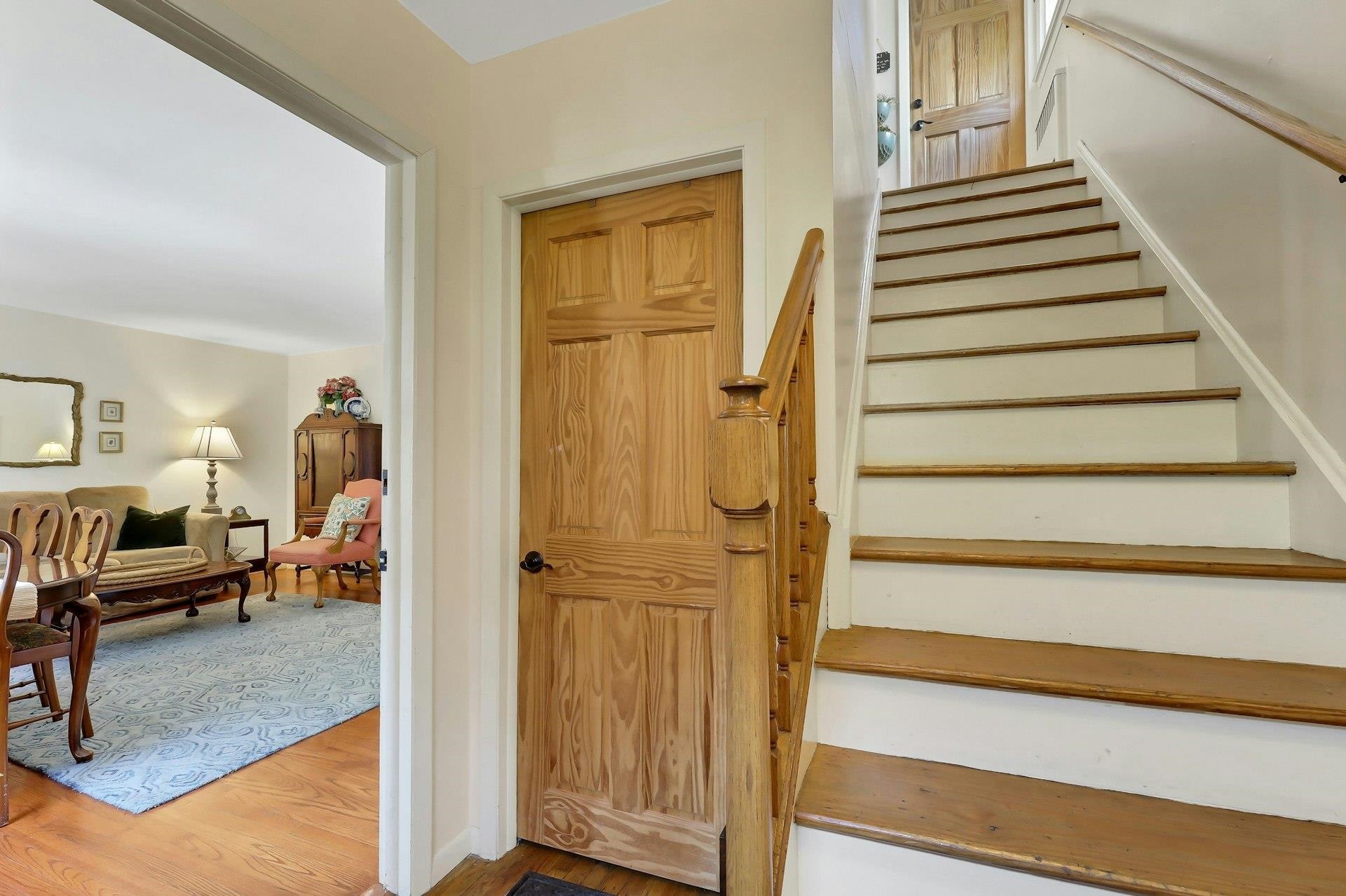 27 73RD ST Unit: 2