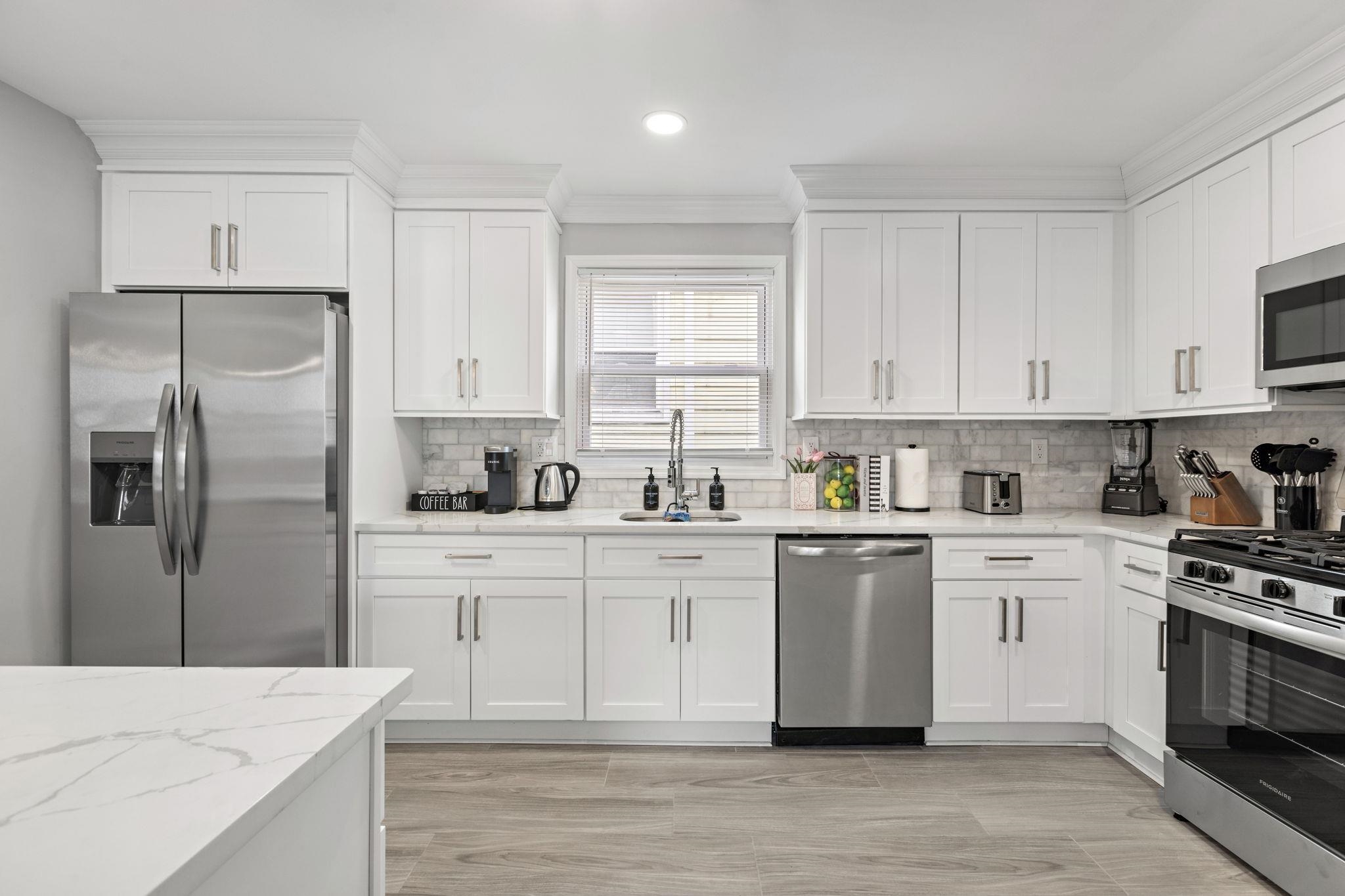 728 KENNEDY BLVD Unit: 3