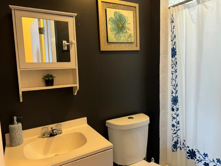 812 PALISADE AVE Unit: 2