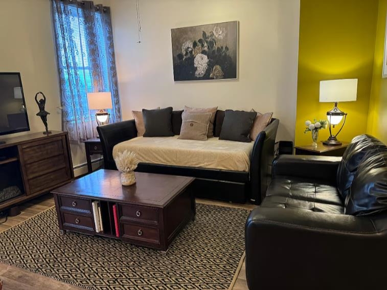 812 PALISADE AVE Unit: 4