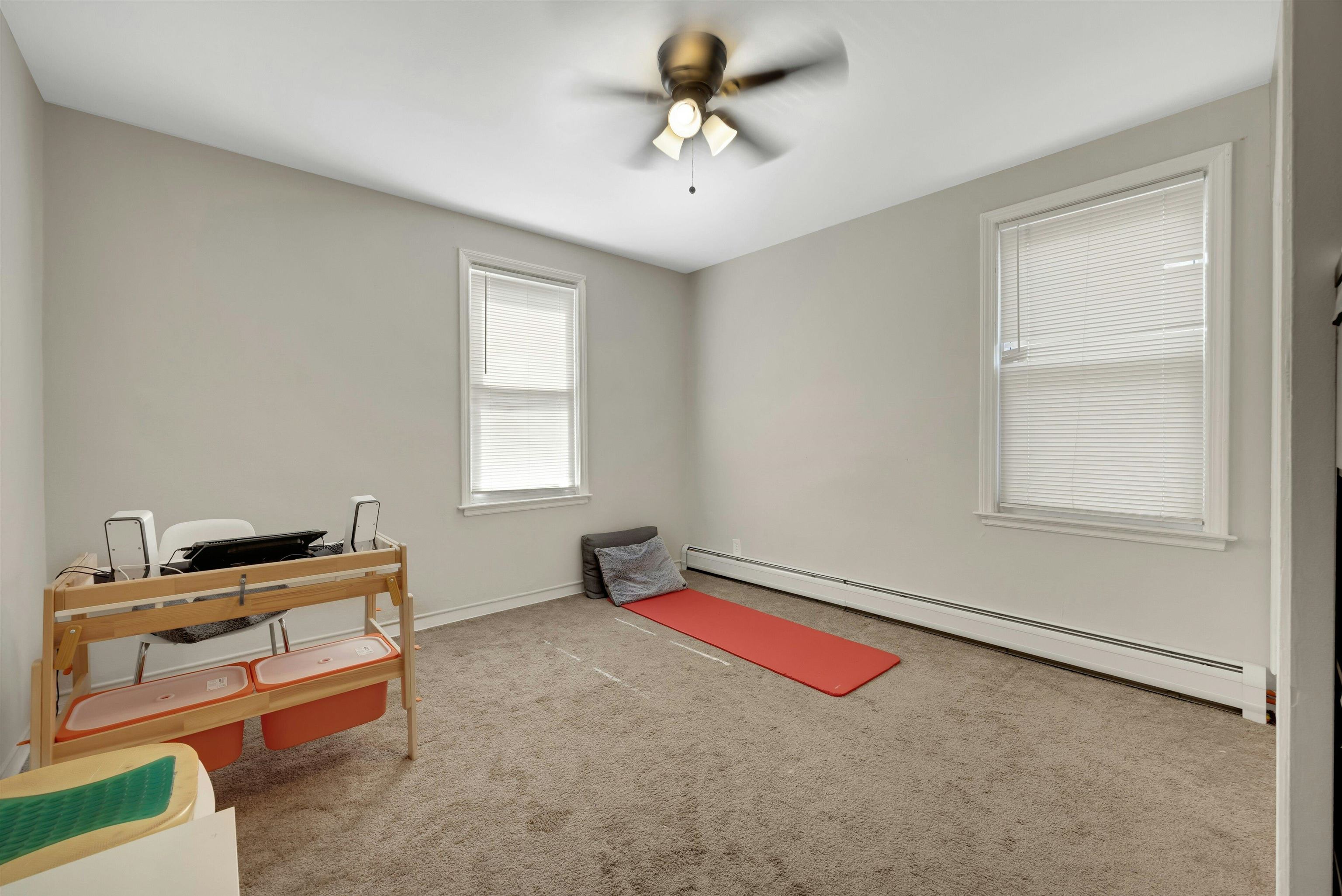 58 FLOYD AVE
