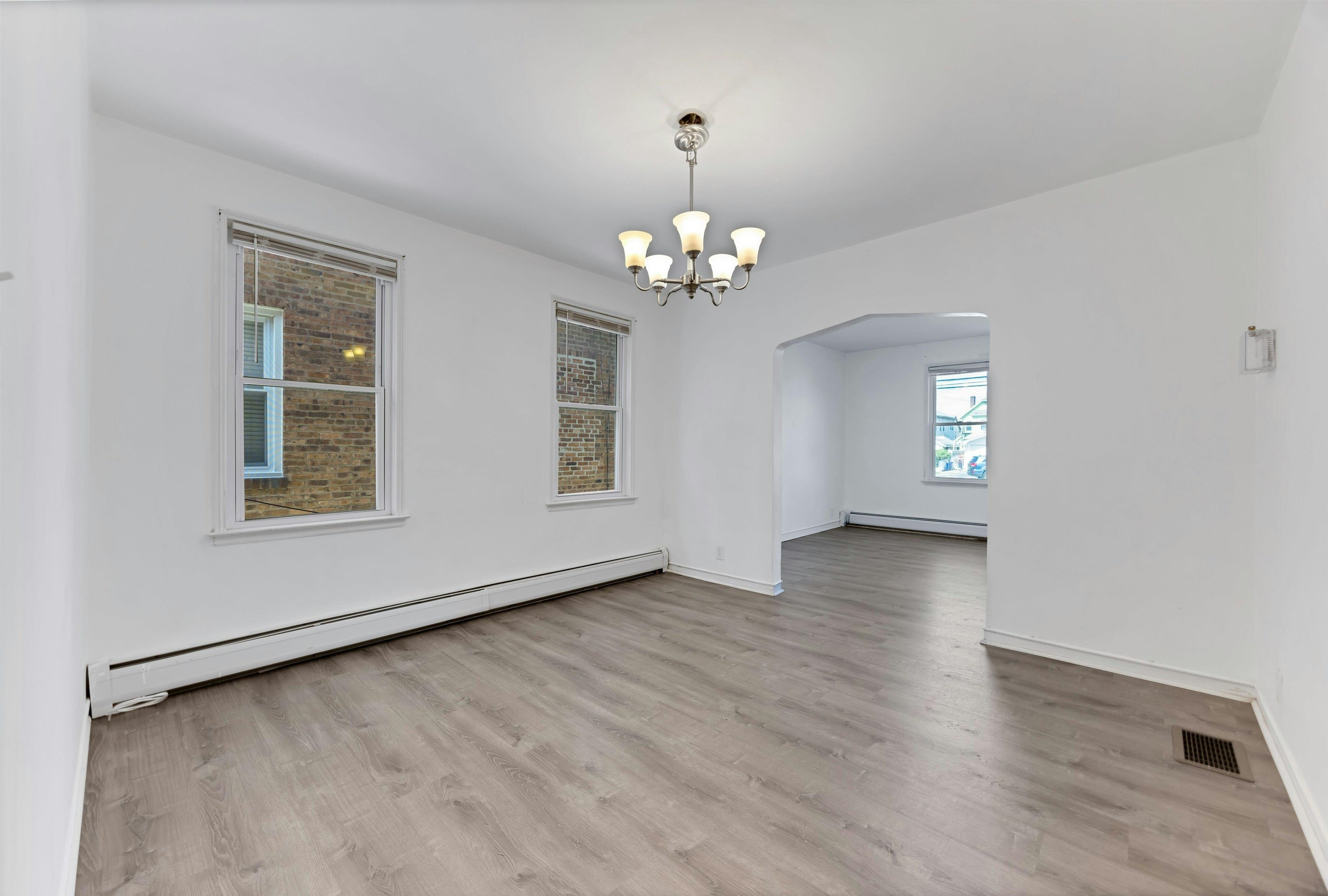 58 FLOYD AVE