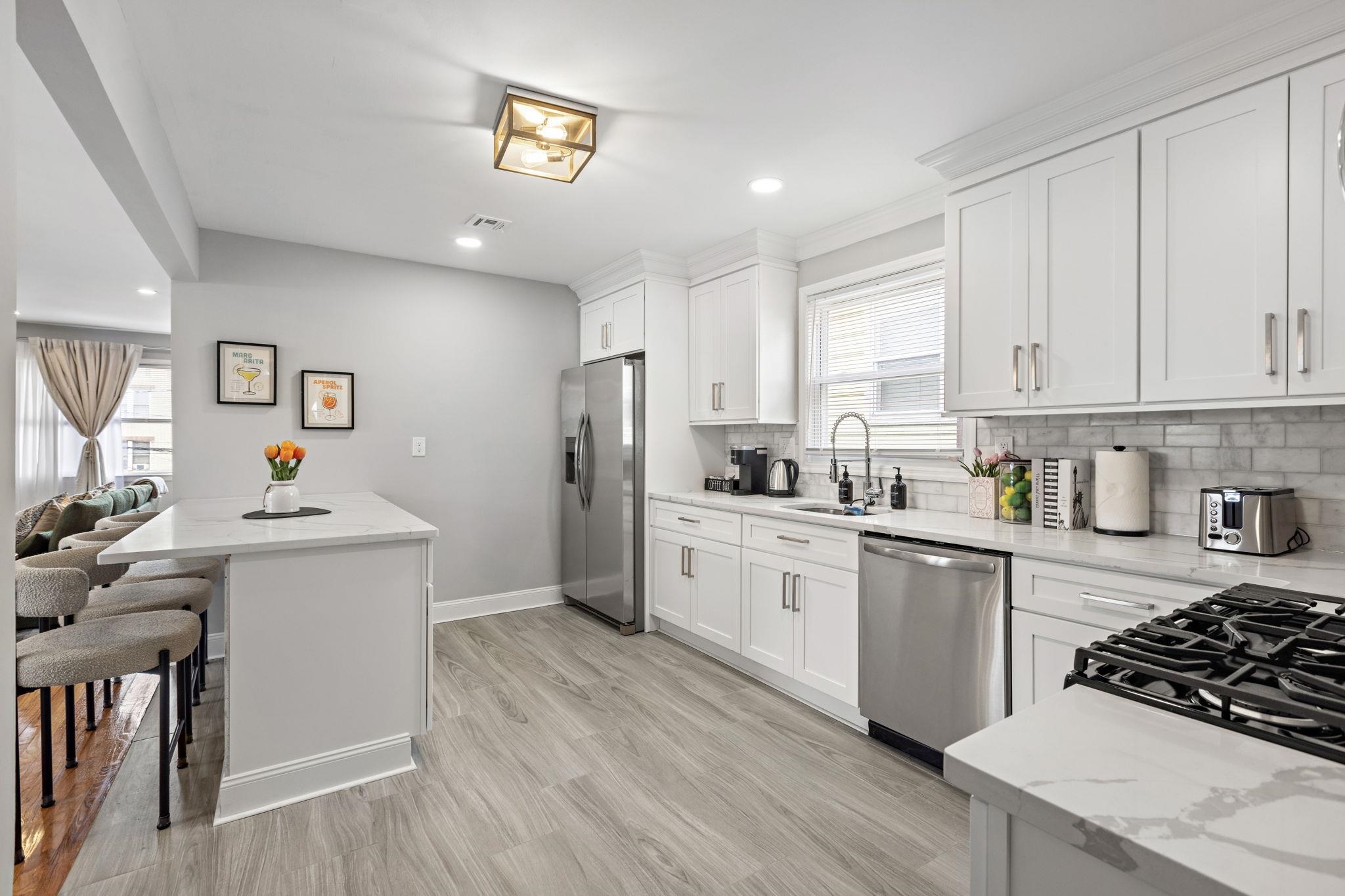 728 KENNEDY BLVD Unit: 2