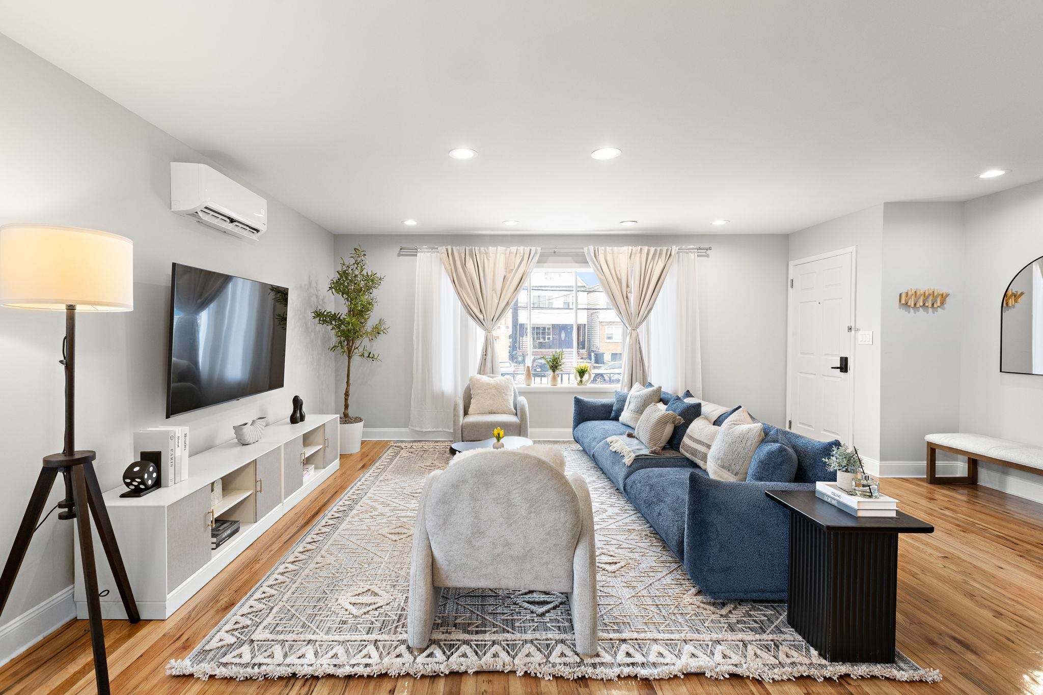 728 KENNEDY BLVD Unit: 2