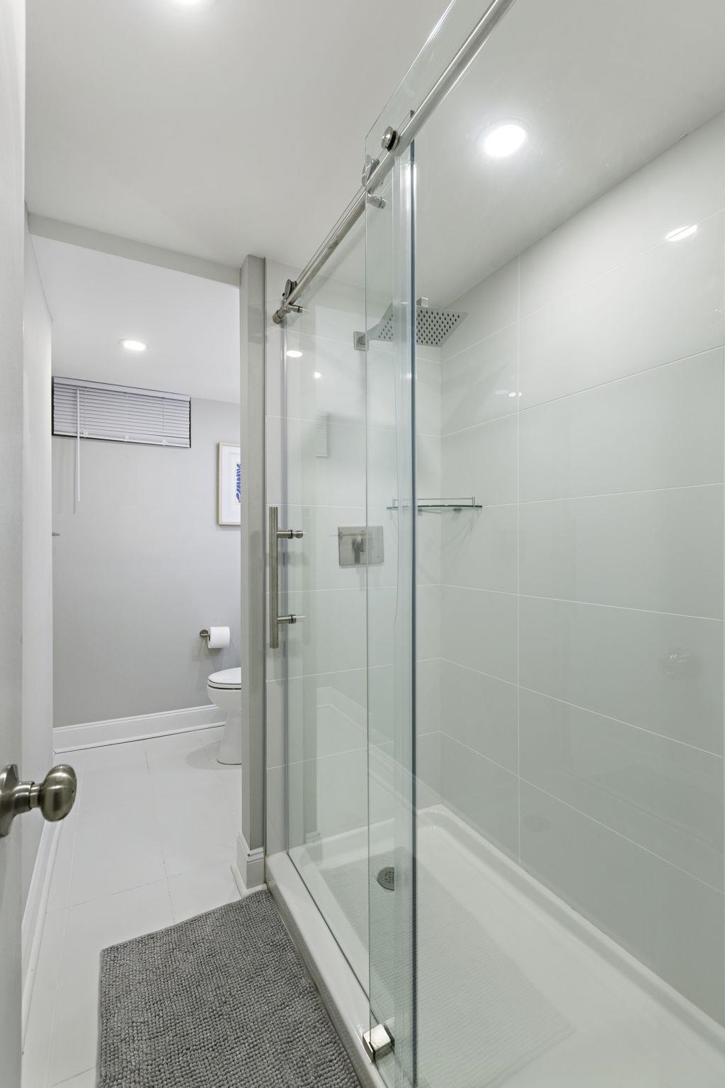 728 KENNEDY BLVD Unit: 2