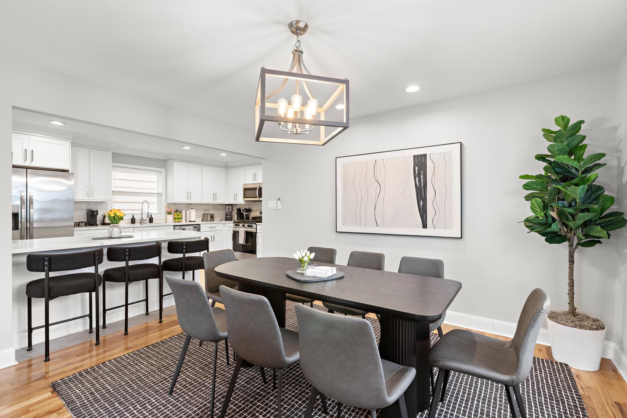 728 KENNEDY BLVD Unit: 2