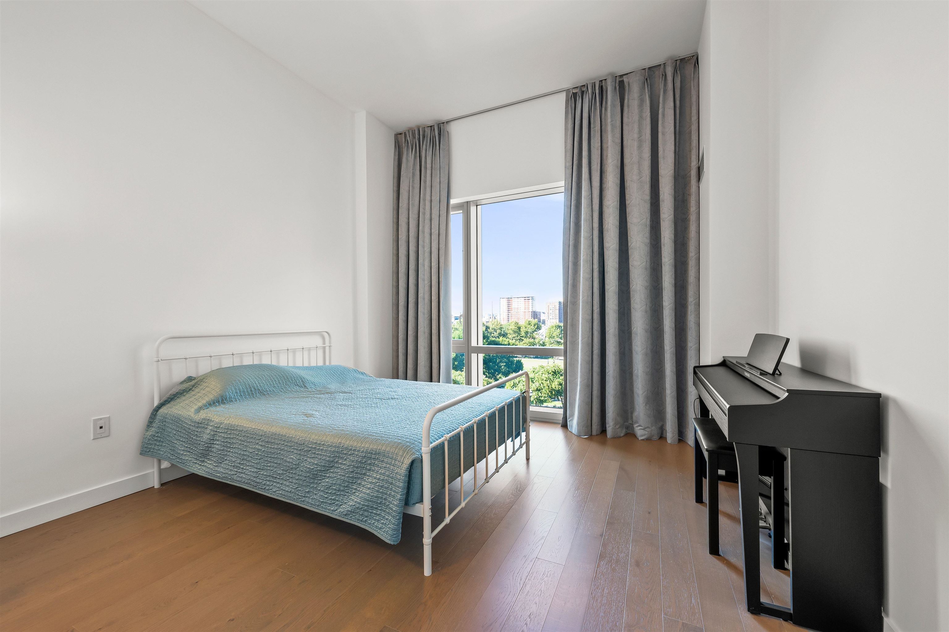 75 PARK LANE SOUTH Unit: 412