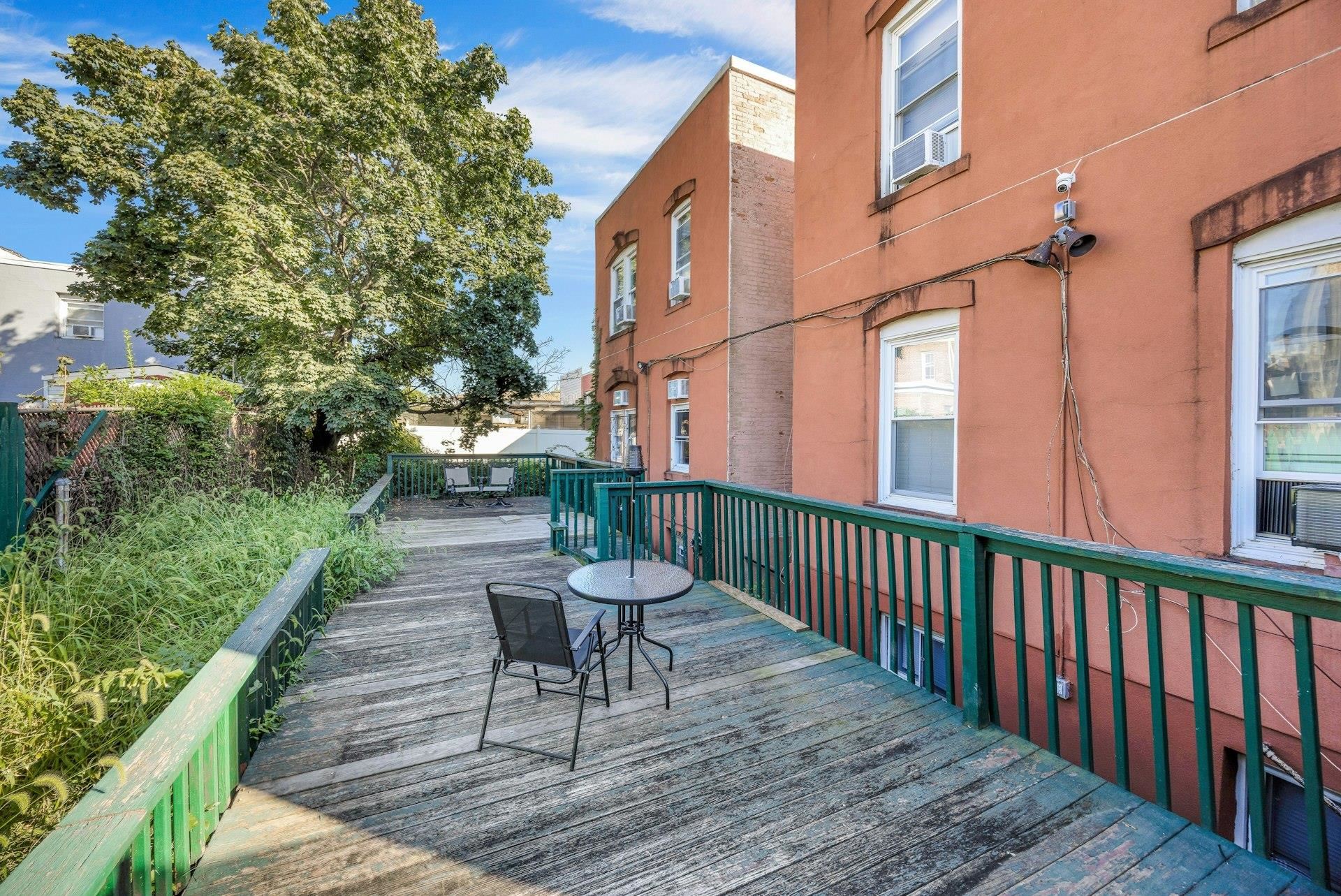 1406 8TH ST Unit: 2