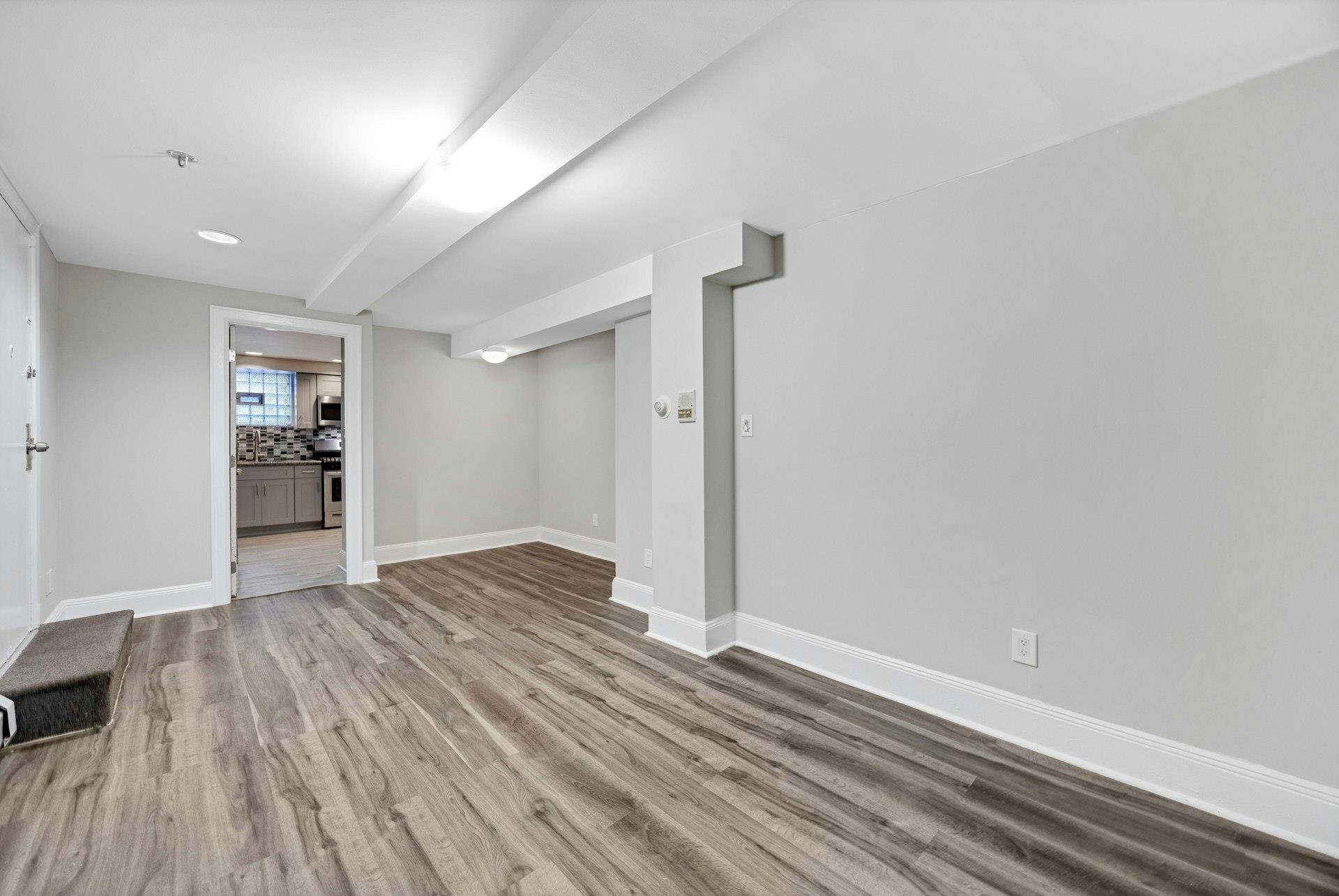 1406 8TH ST Unit: 2