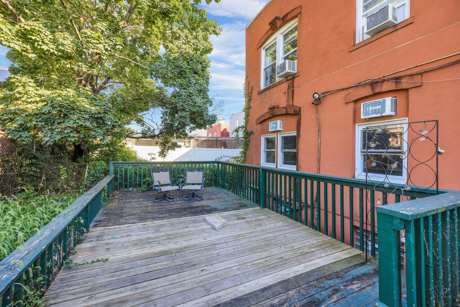 1406 8TH ST Unit: 2