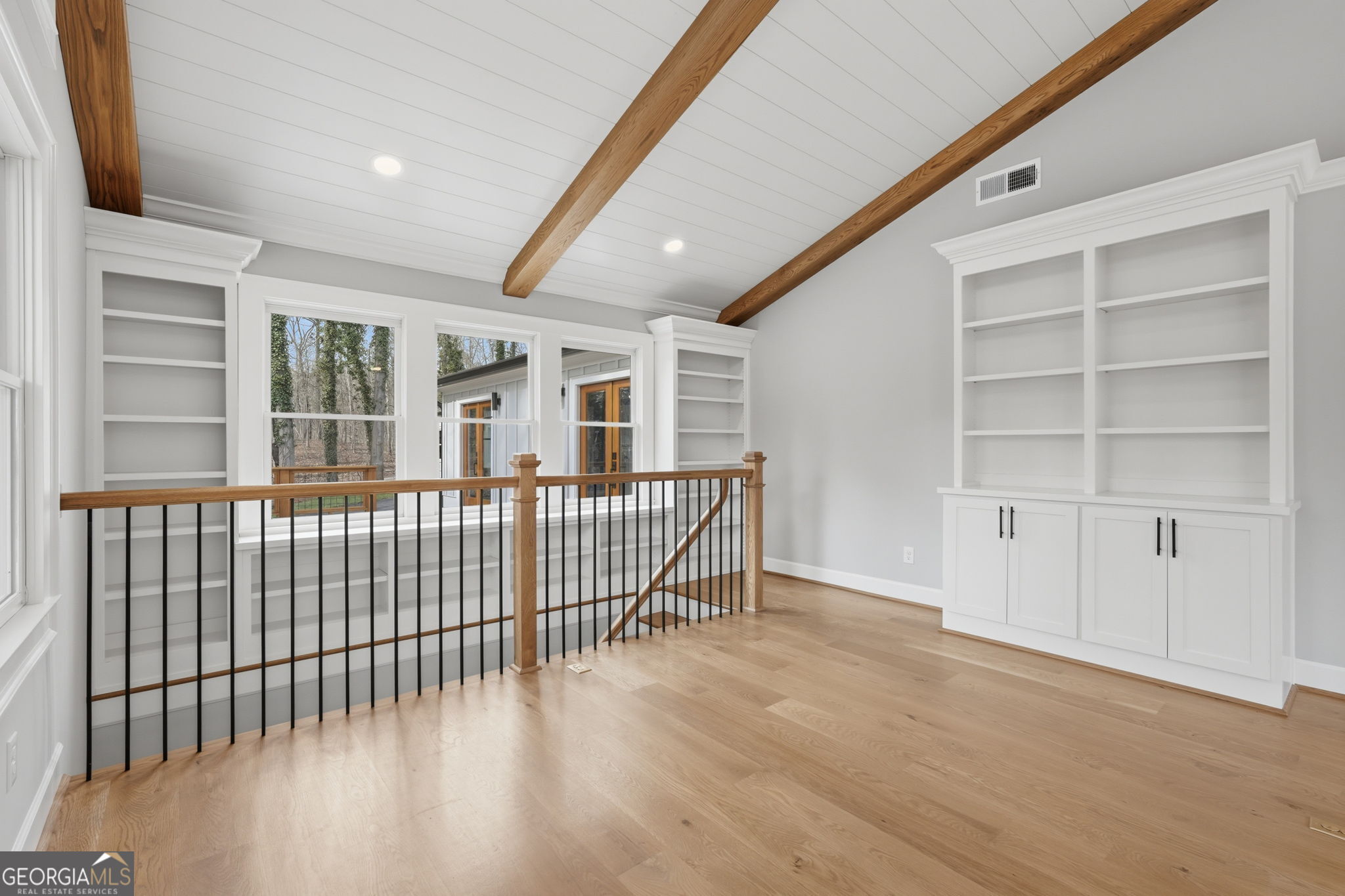 3454 Green Apple Road