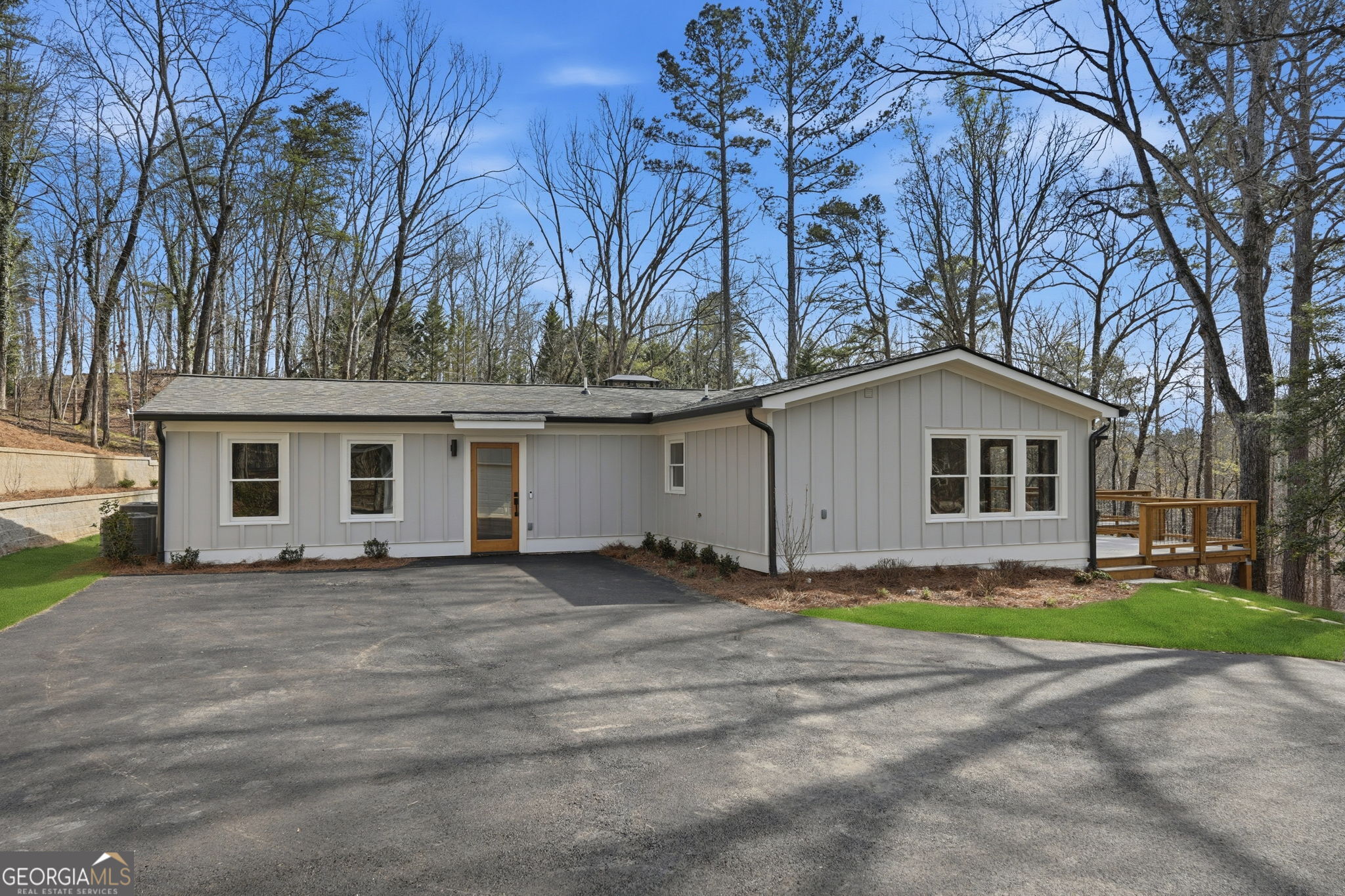 3454 Green Apple Road