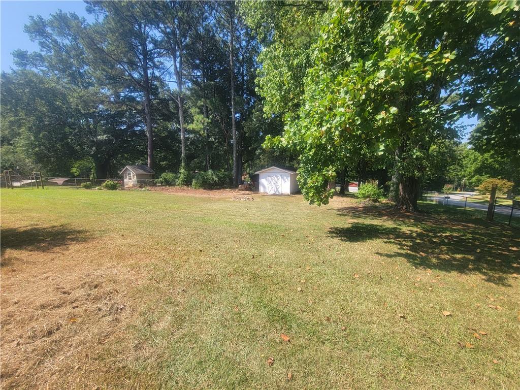 2468 Bobo Road