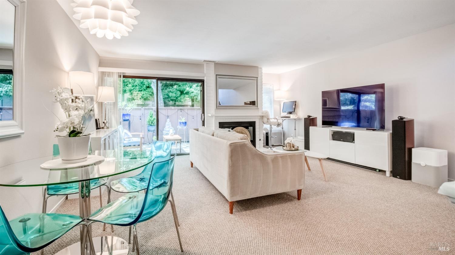 17 Prairie Falcon Dr