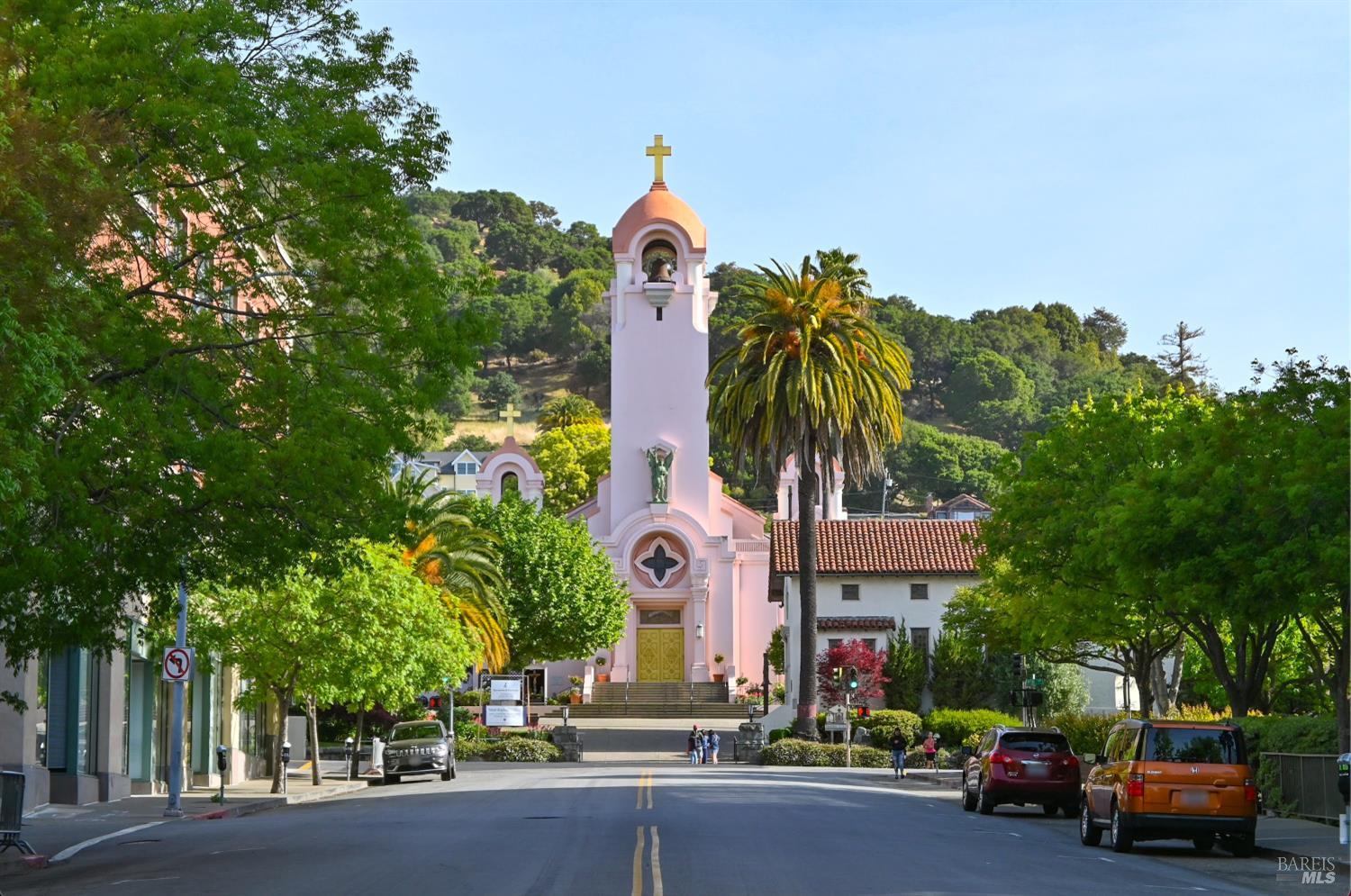 58 Junipero Serra Ave