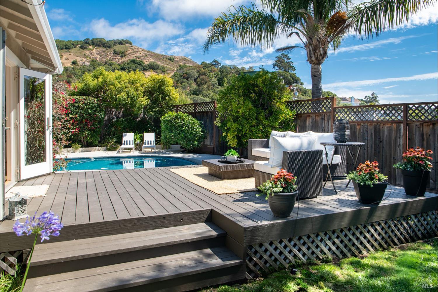 58 Junipero Serra Ave