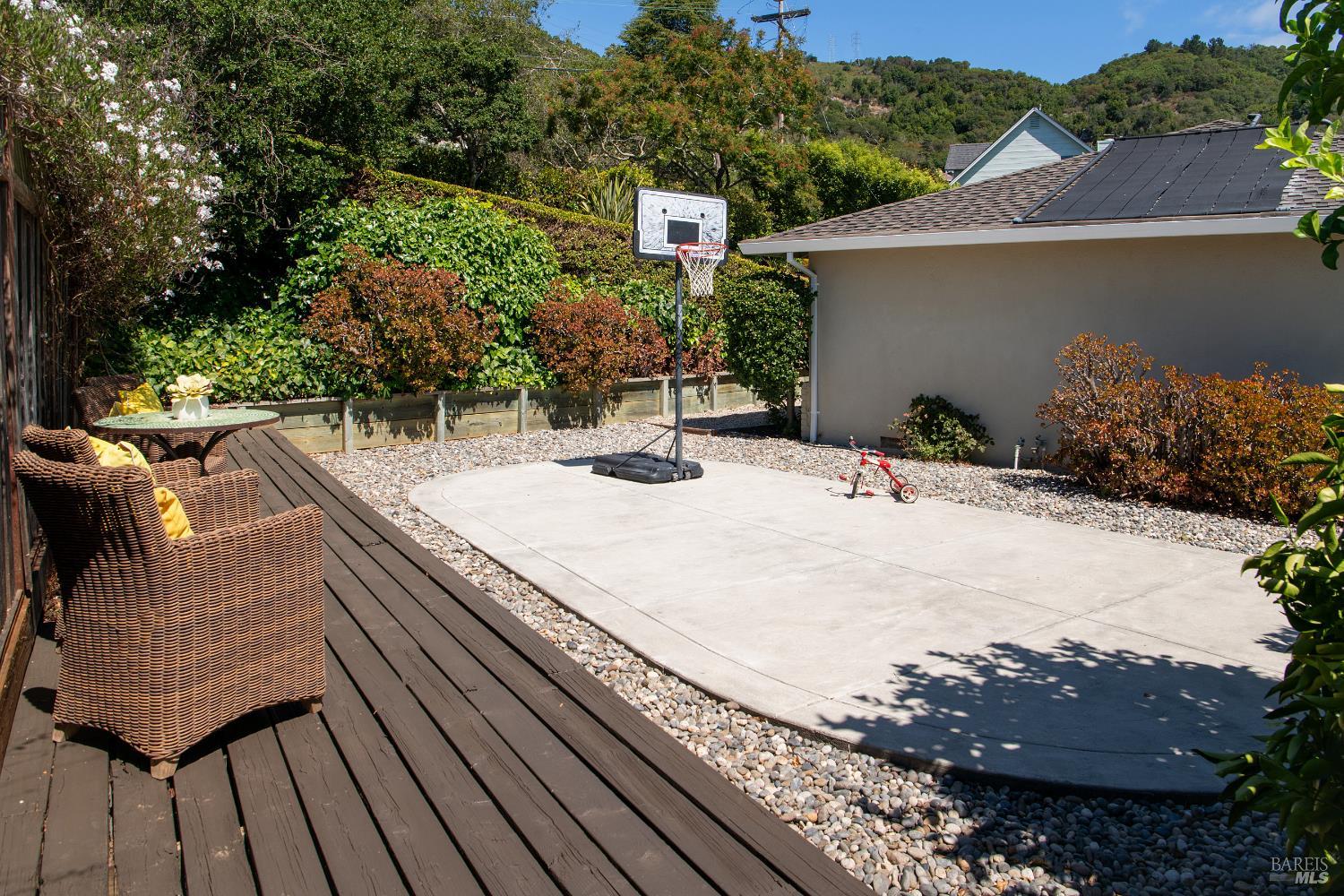 58 Junipero Serra Ave