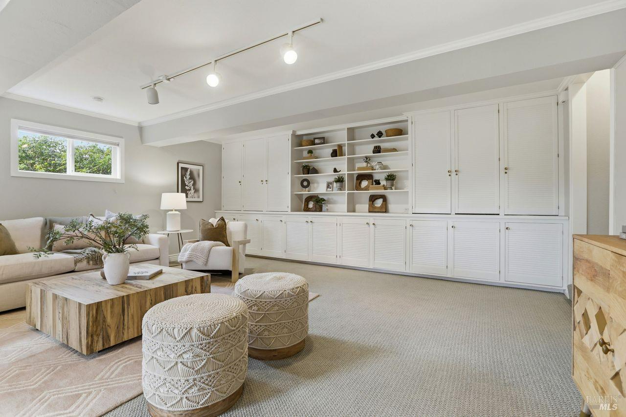 150 Tamal Vista Drive