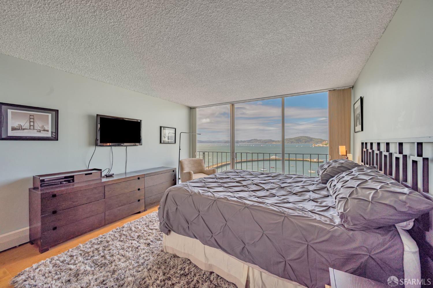 1000 North Point St #1208