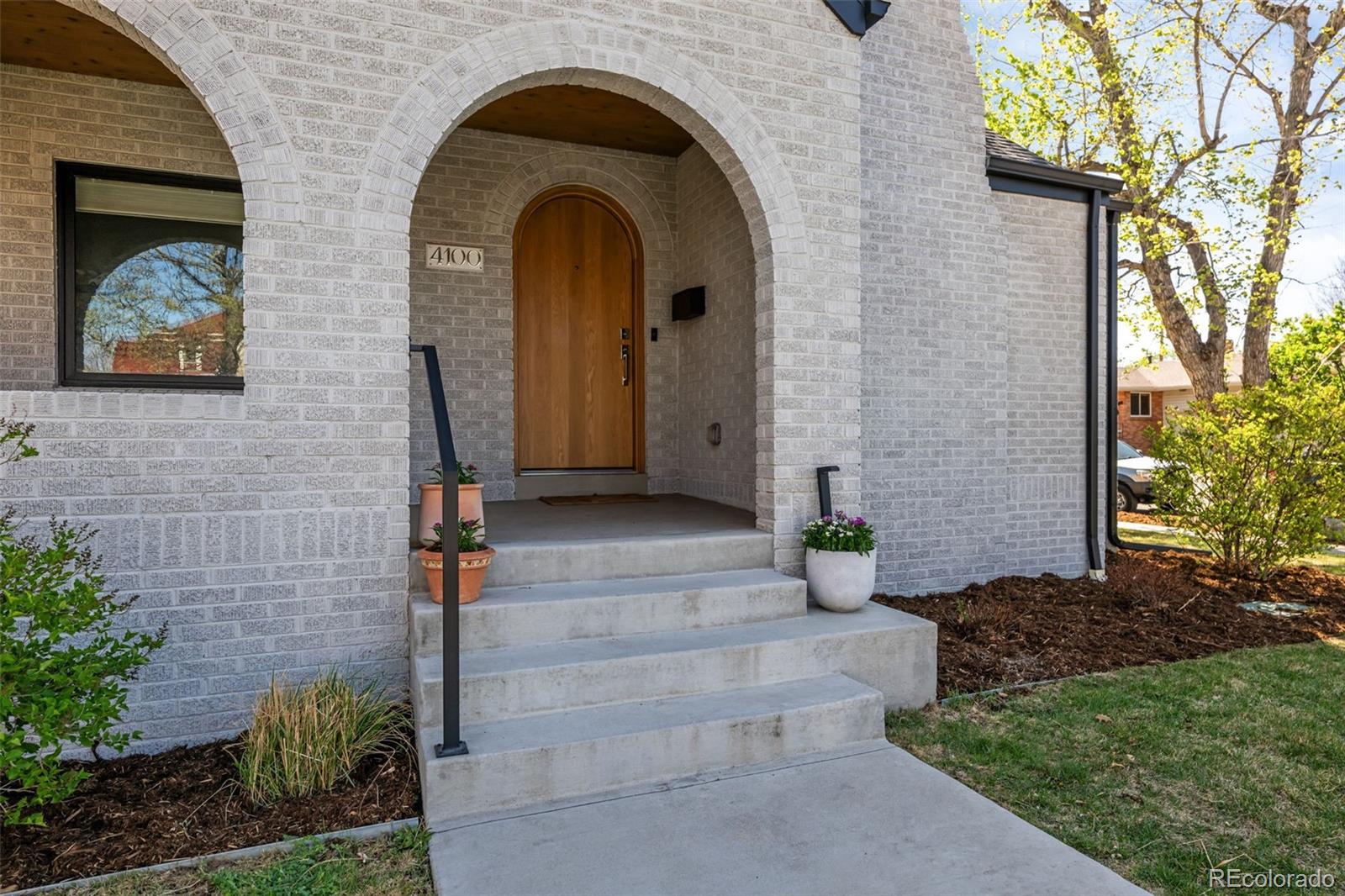 4100 N Raleigh Street