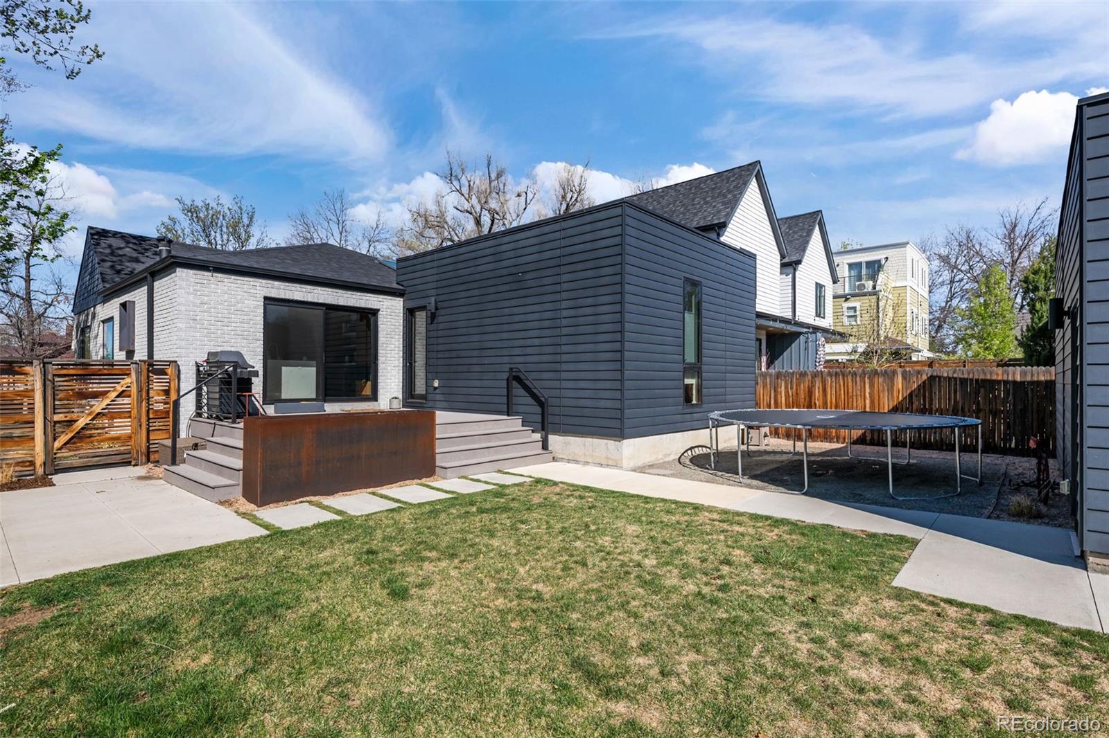 4100 N Raleigh Street