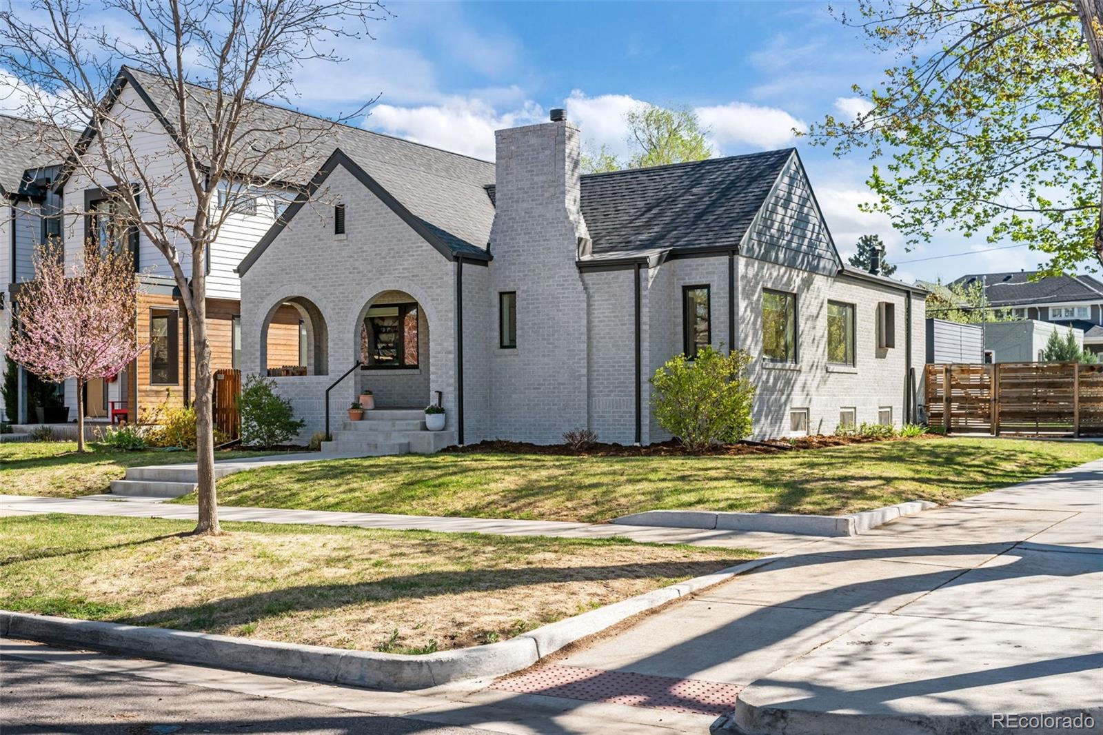 4100 N Raleigh Street