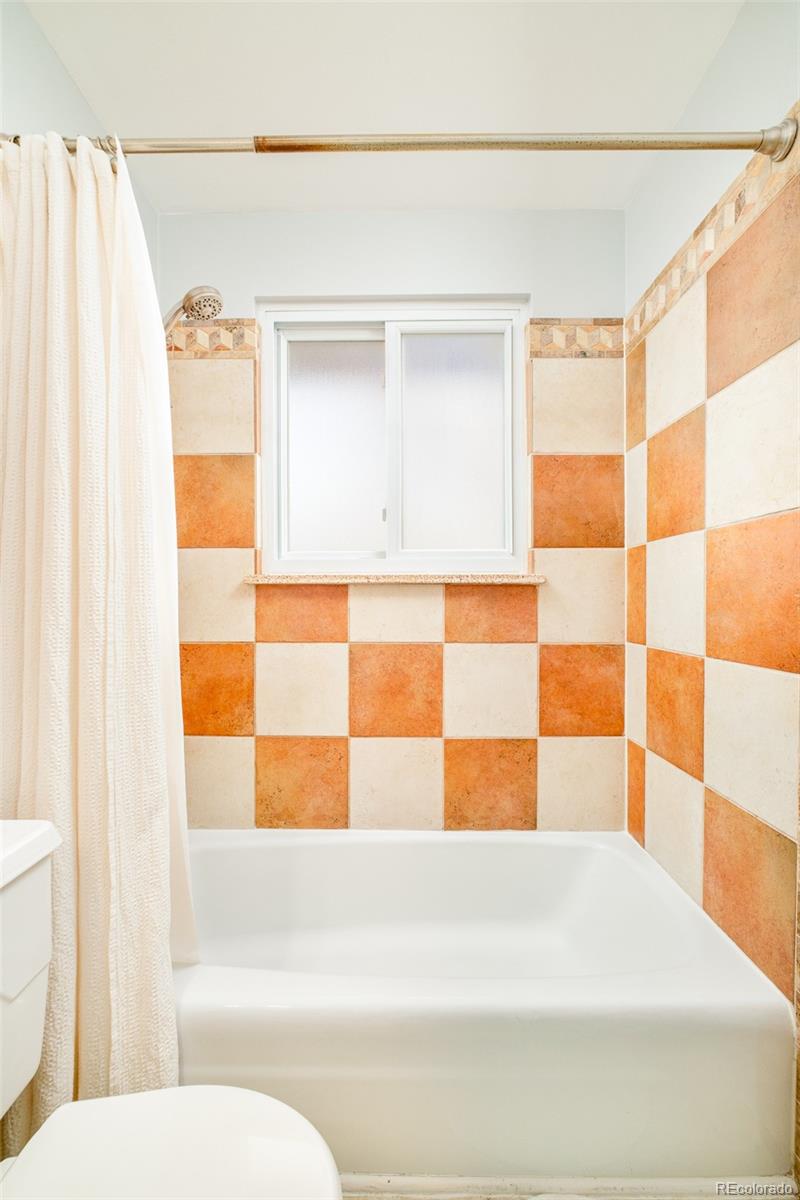 973 S Holland Street